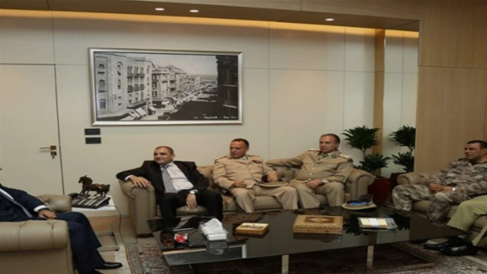 ابراهيم عرض مع المدير العام للجمارك سبل تفعيل امن الحدود