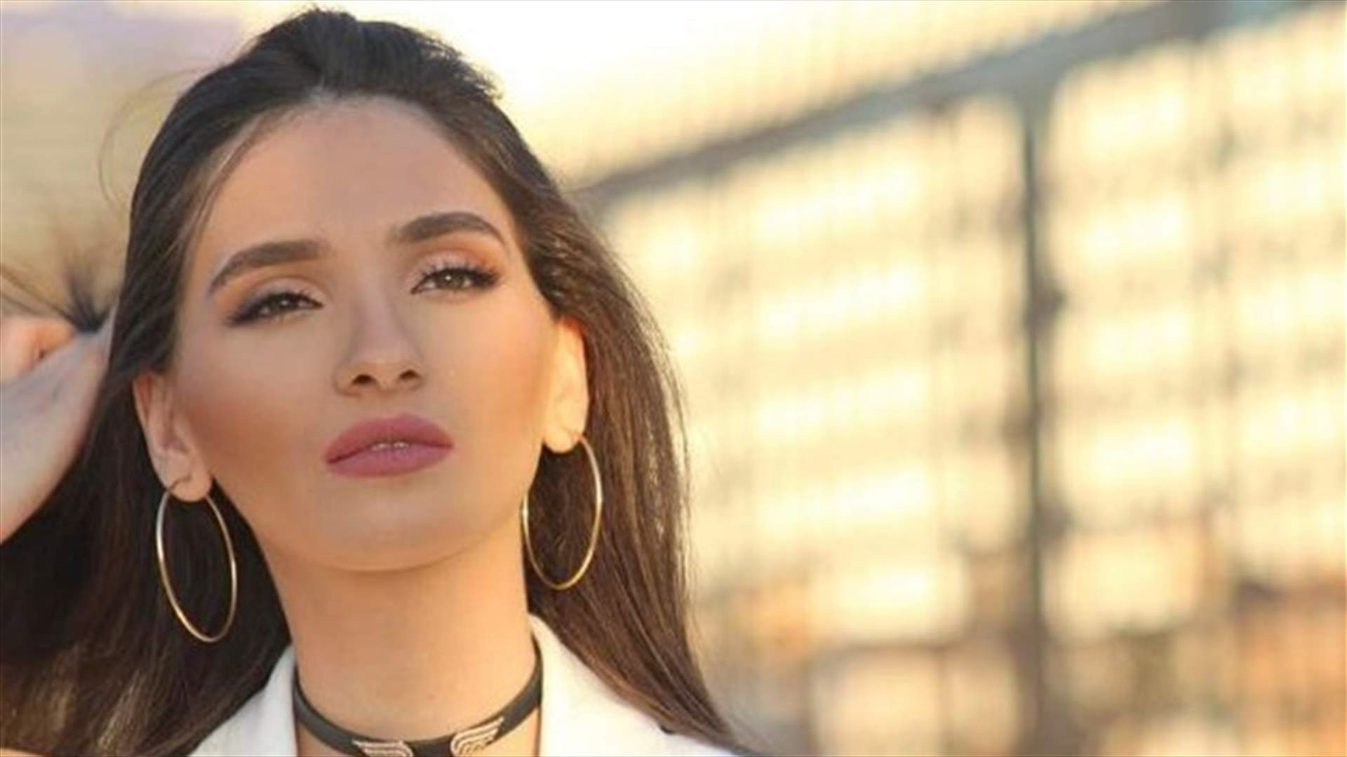 بالفيديو: ملكة جمال لبنان ساندي تابت تنقذ حياة طفلة بعمر السنتين