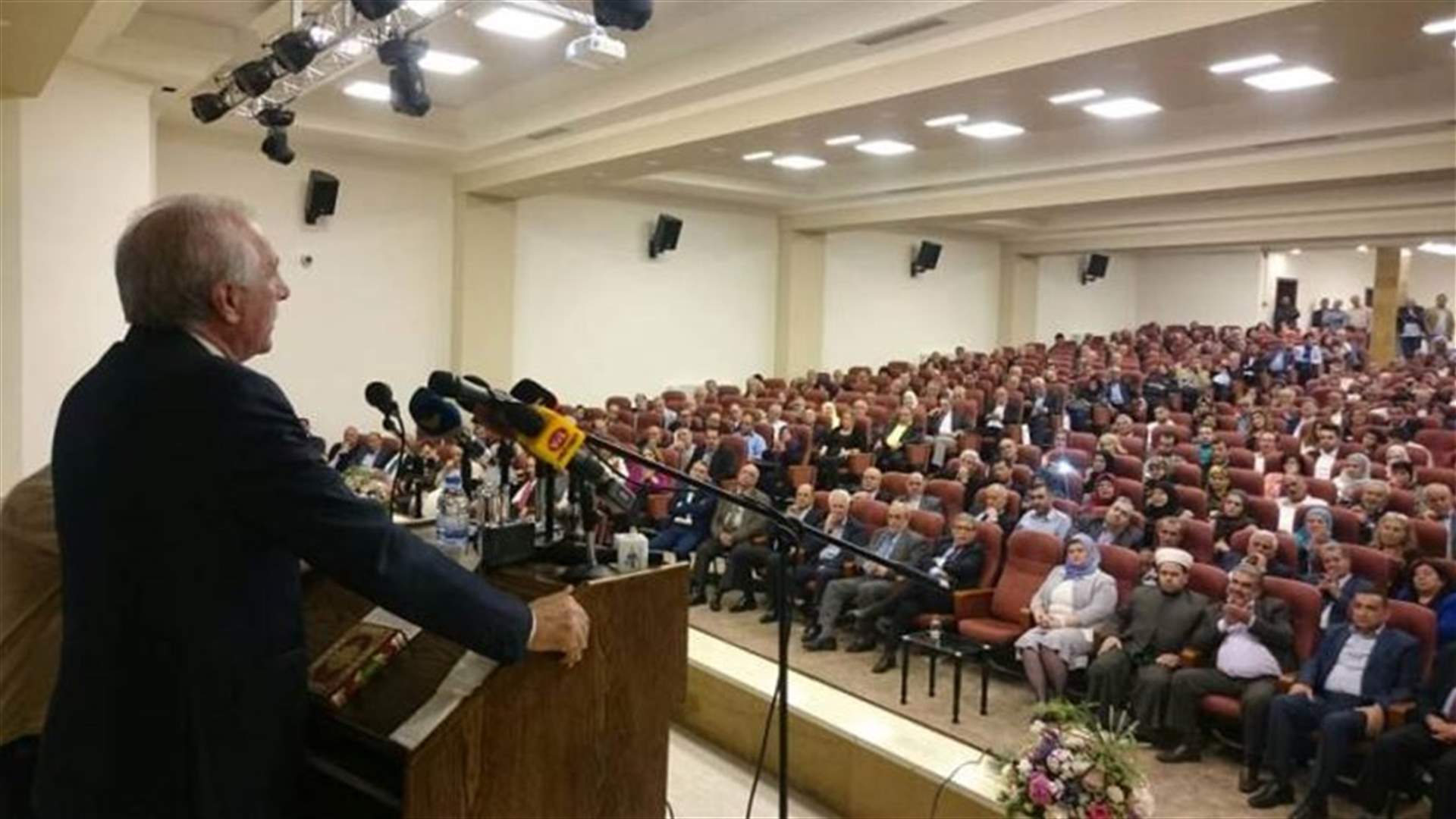 زعيتر: ليكن معلوما اننا اول من قال لا للتمديد ولا للستين