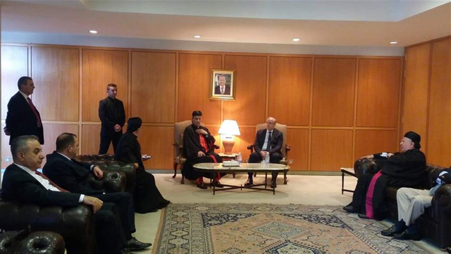 الراعي عاد من الفاتيكان حاملا تحية من البابا للبنان...