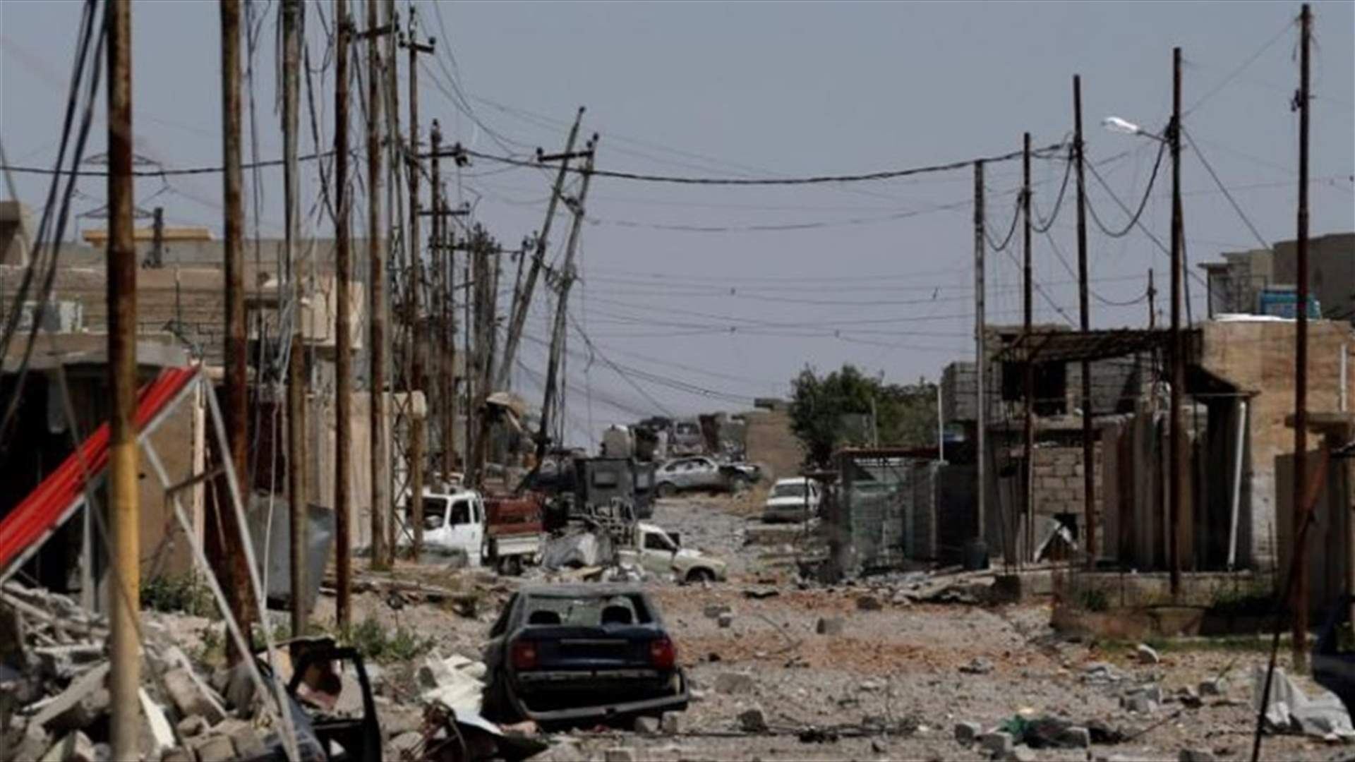 Iraqi forces chip away at last Islamic State-held districts in Mosul