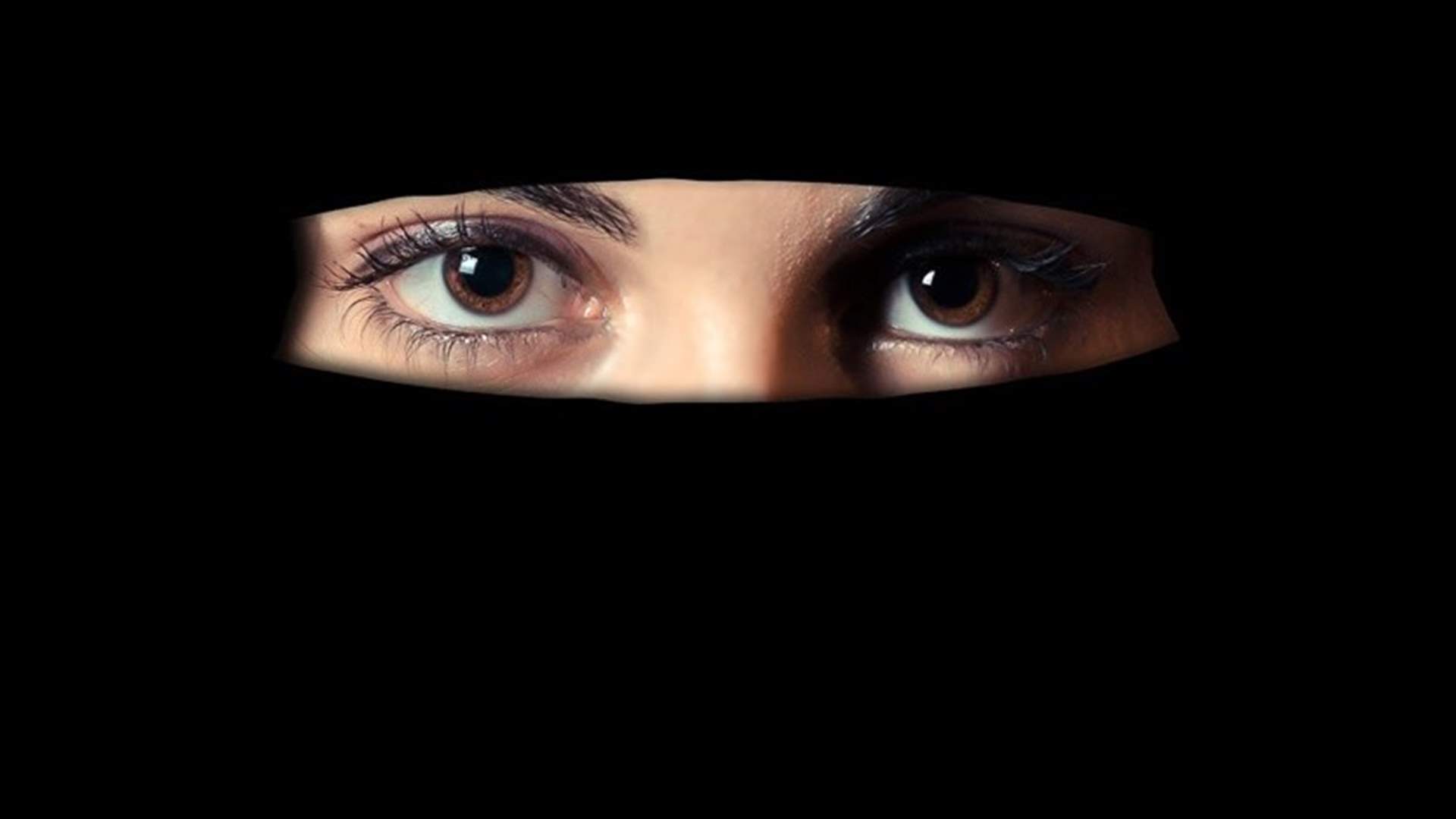 فيديو لأميركيّة تهين امرأة مسلمة في متجر يجتاح الانترنت
