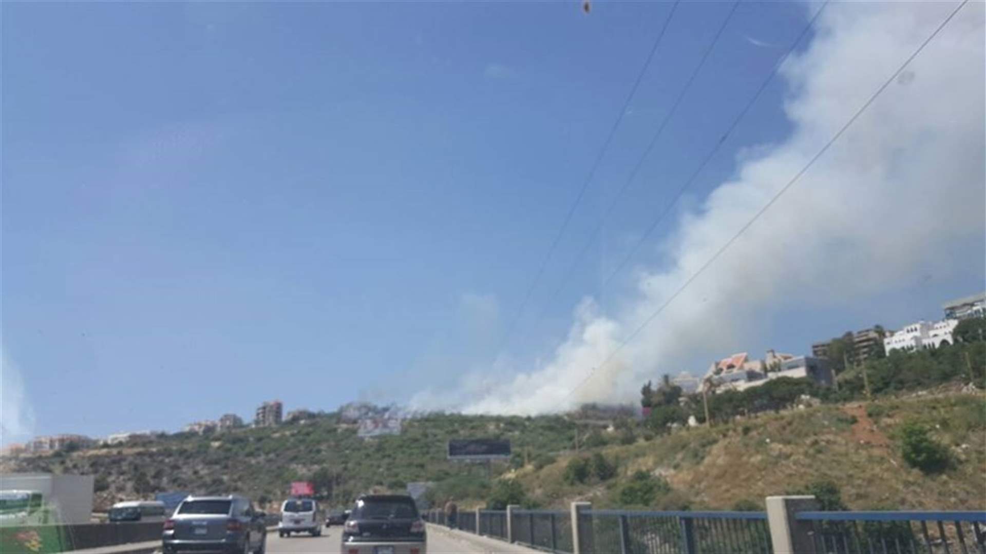 Huge fire erupts in Tabarja
