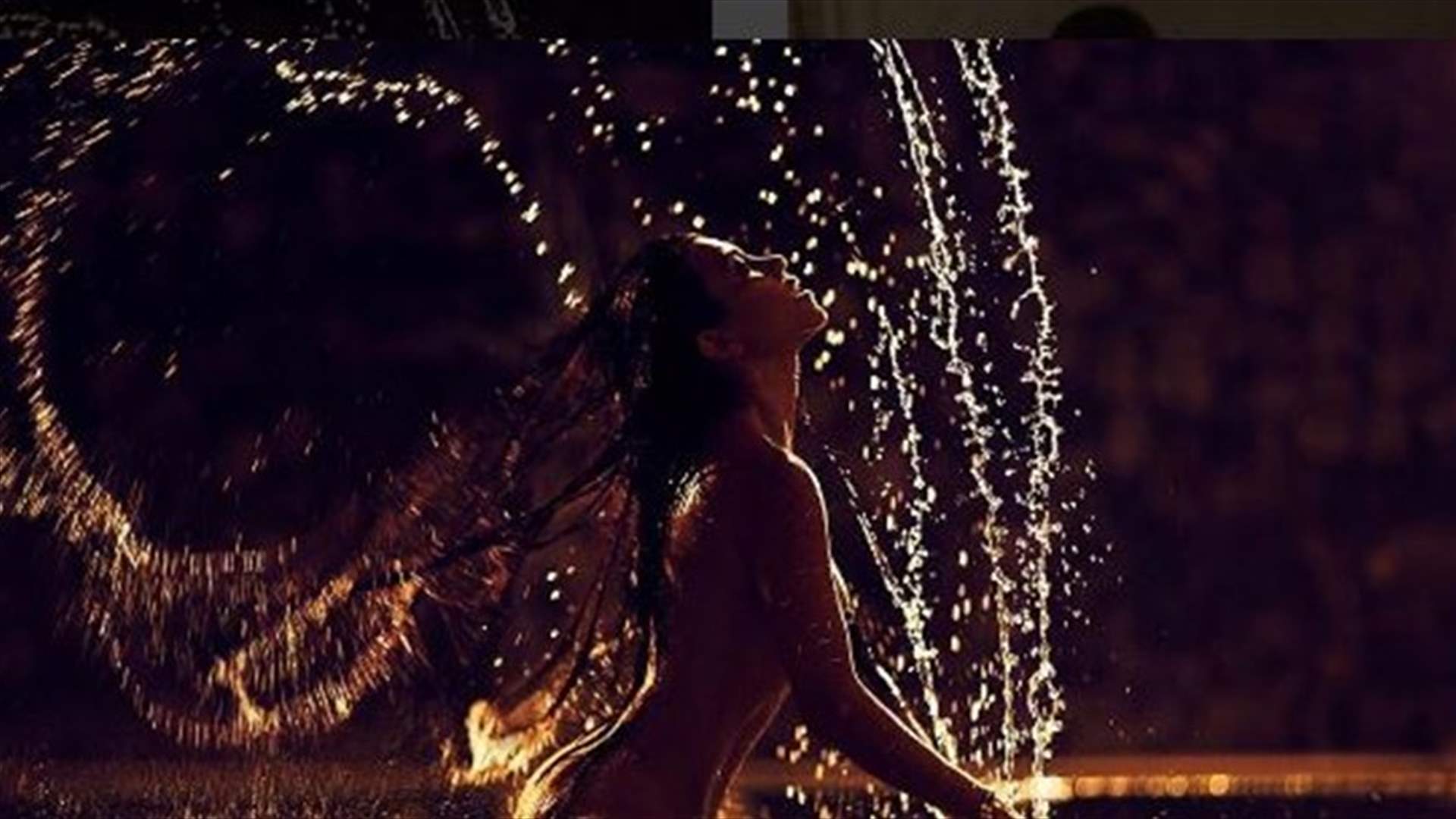 بالفيديو - كورتني كارديشيان على خطى شقيقتها كيم... وكايلي تشعر بالغيرة!