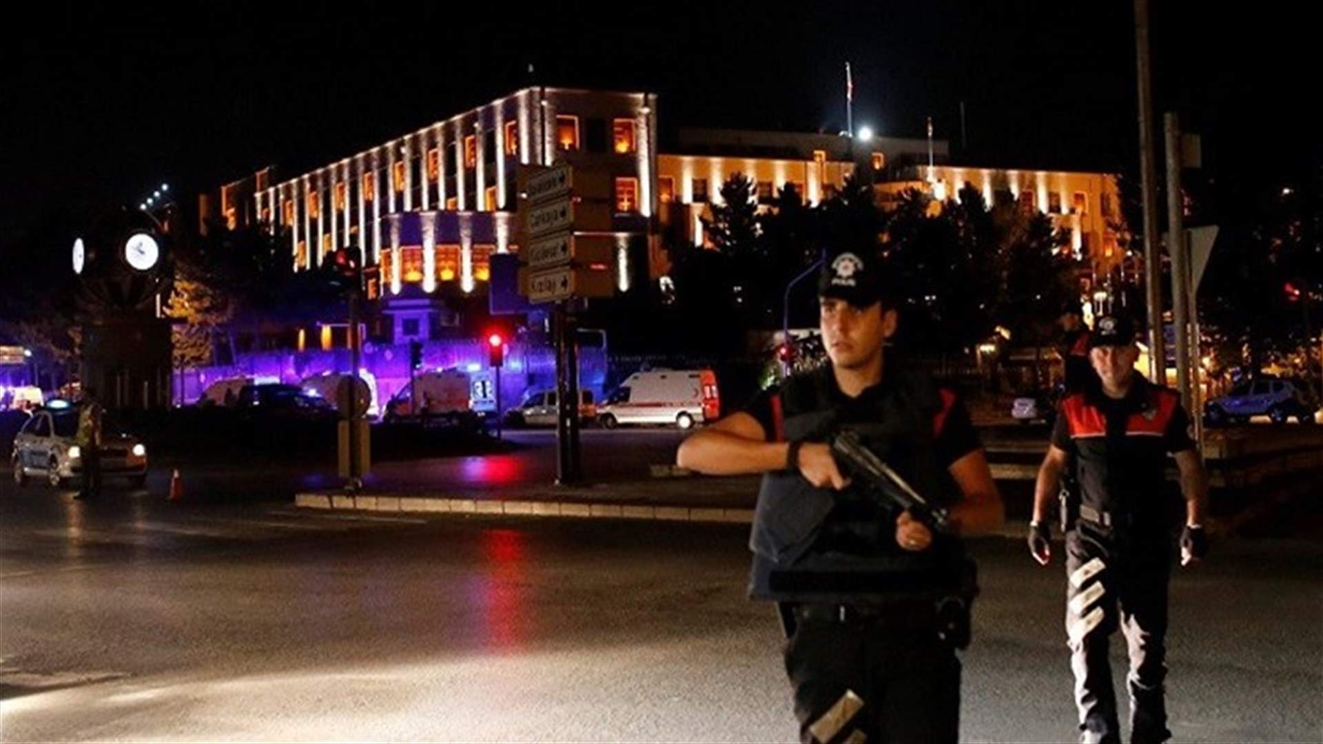 تركيا تحتجز عشرات من موظفي البورصة السابقين بدعوى صلتهم بغولن