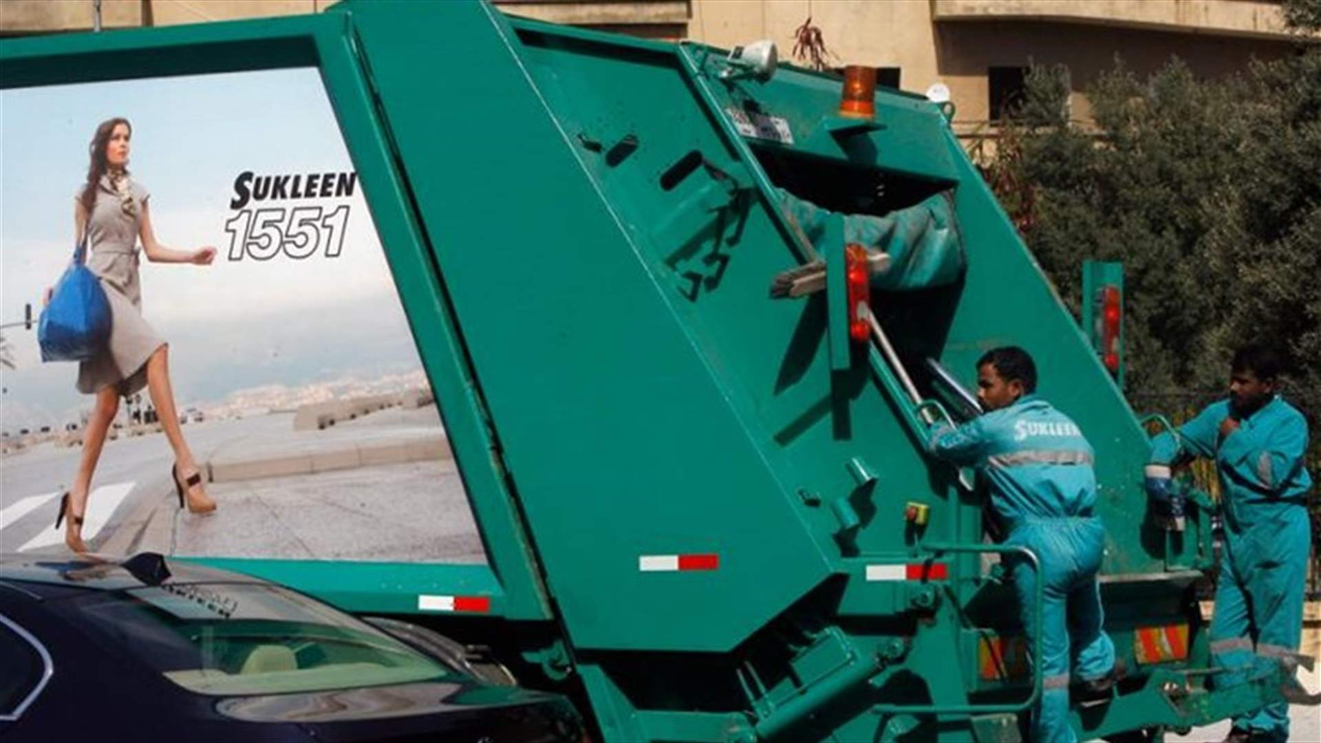 هل ستعود النفايات الى الشوارع ابتداء من الاحد؟