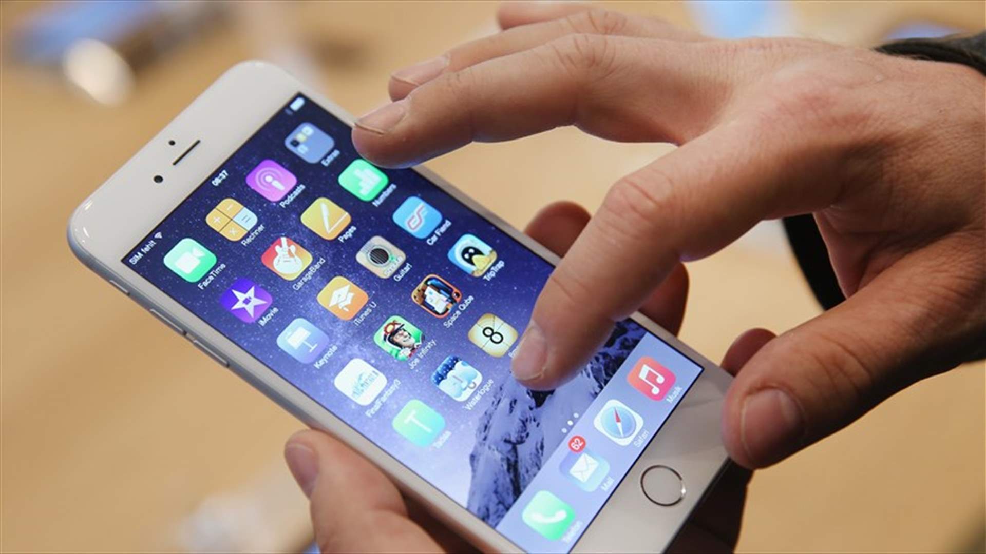 Google Challenges Apple's Siri By Opening Digital Assistant To iPhone