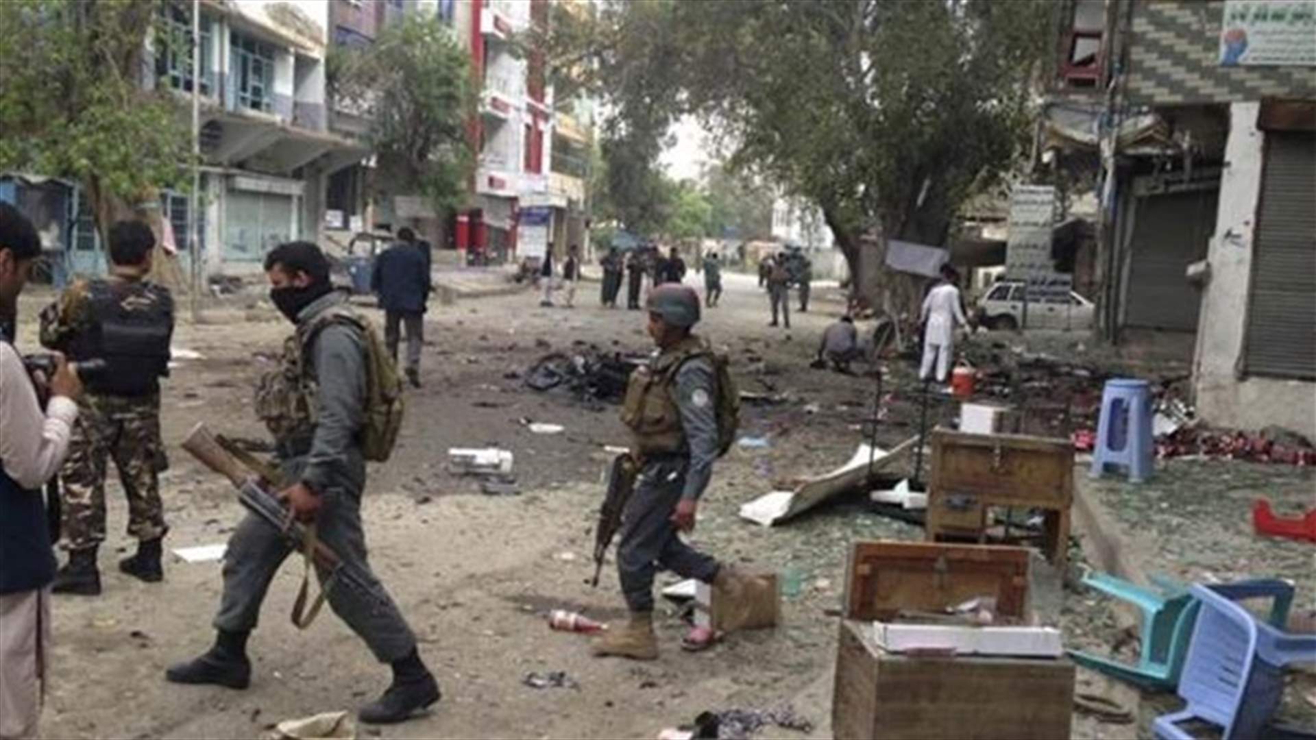 ثلاثة قتلى واكثر من 30 جريحا بهجوم على مصرف في افغانستان