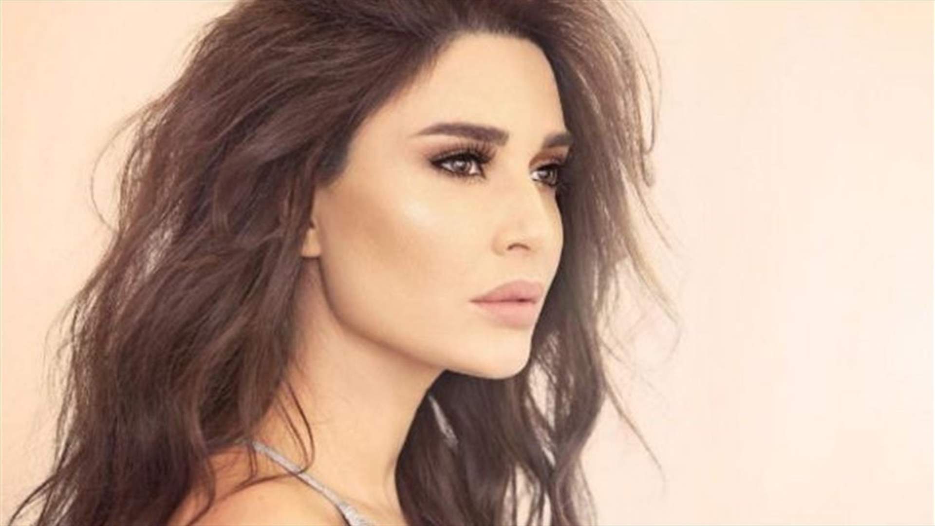 سيرين عبد النور: "عم فكر ابعتلهن صورة وأنا ببطن أمي"