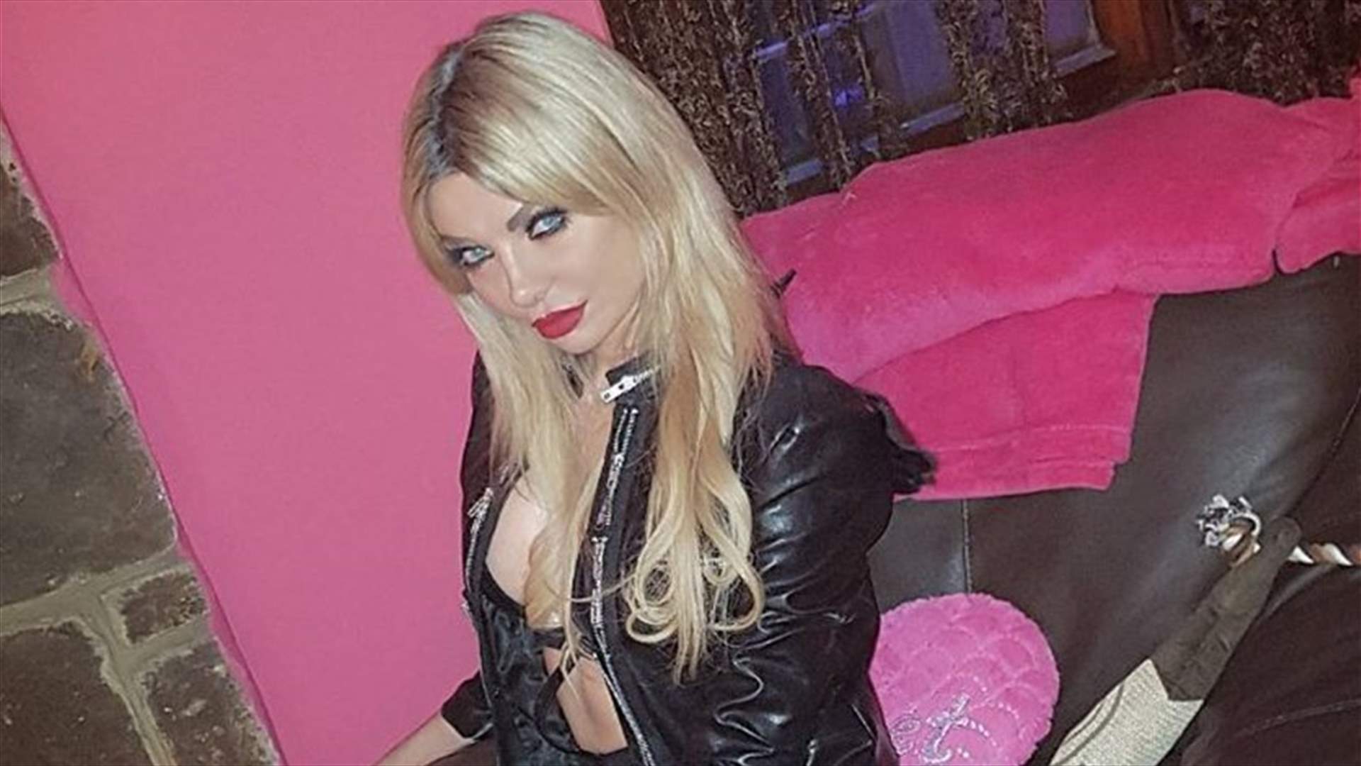 بالصور: ميريام كلينك تستعرض اللانجري.. "تعال كما أنت"