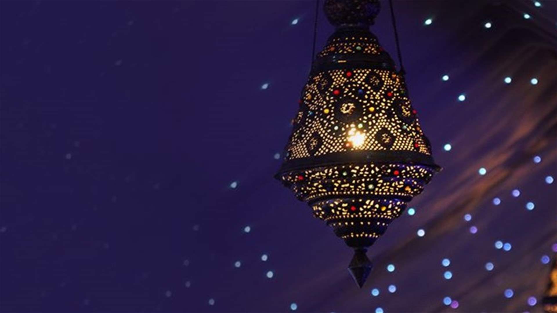 مكتب العلامة فضل الله: السبت أول أيام شهر رمضان