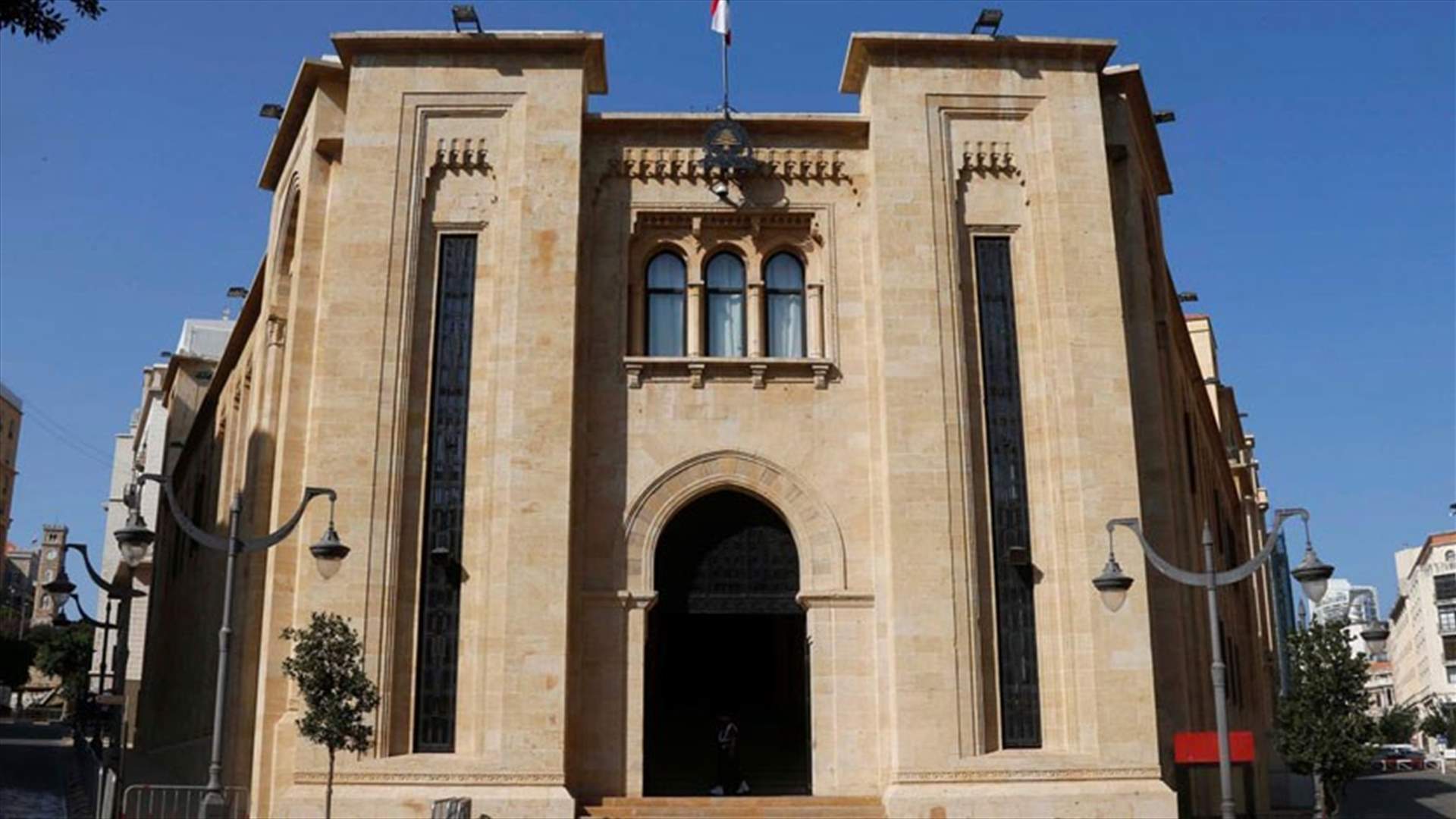 "الخط الاحمر"...يقترب