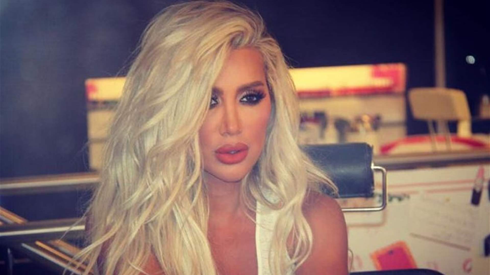 بالصورة: الجمهور يقع في حيرة.. هل هذه مايا دياب أم توأمها؟