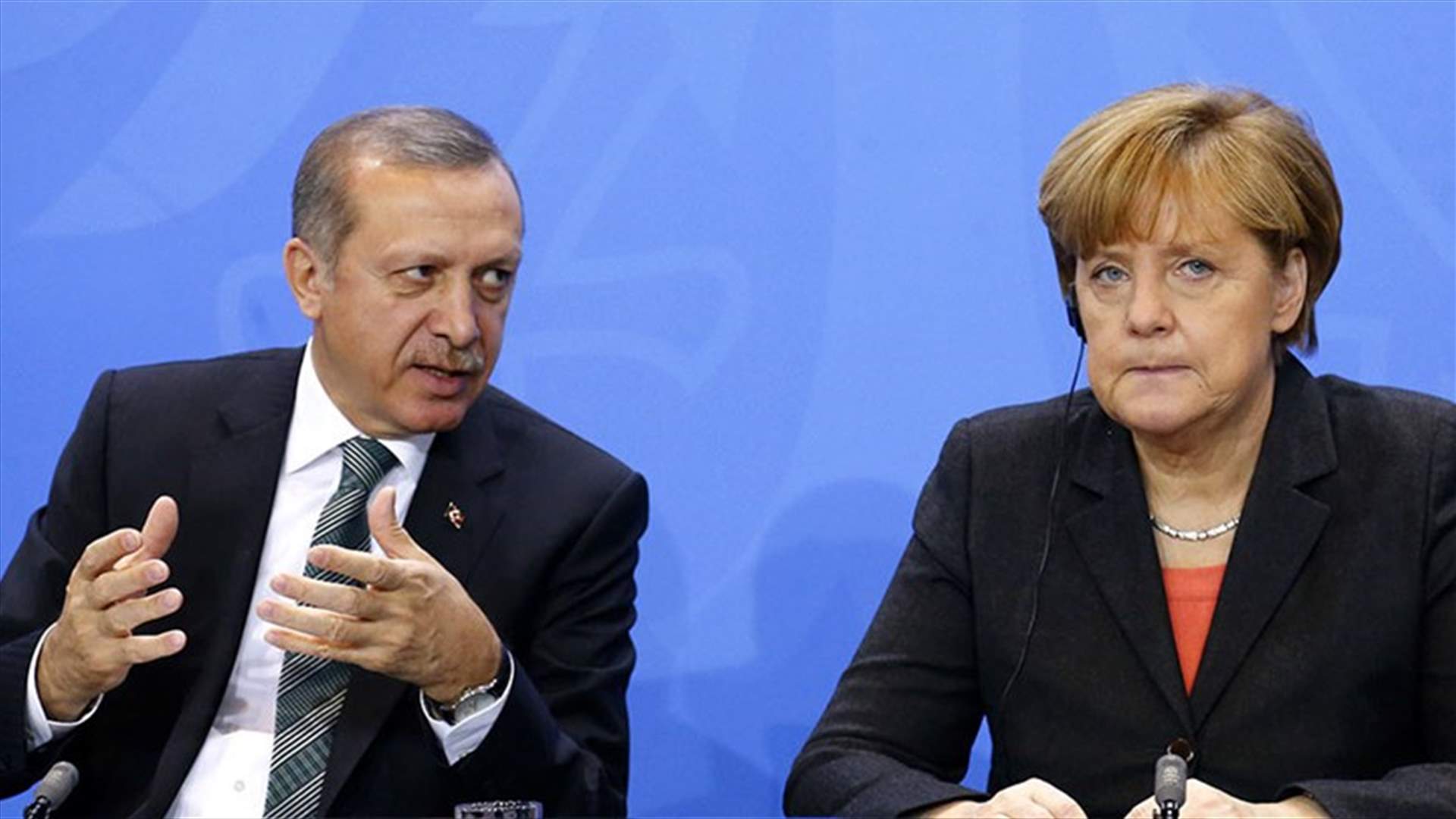 اردوغان اعرب لميركل عن غضبه بشأن منح "انقلابيين" اللجوء