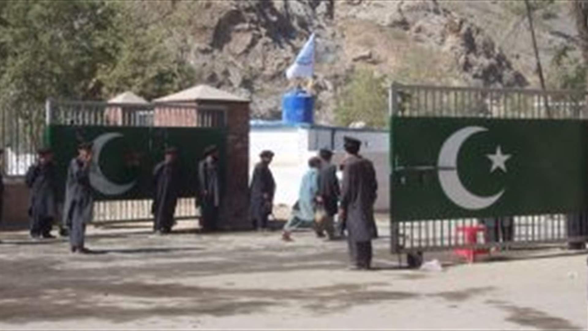 باكستان تعيد فتح معبر حدودي مع افغانستان