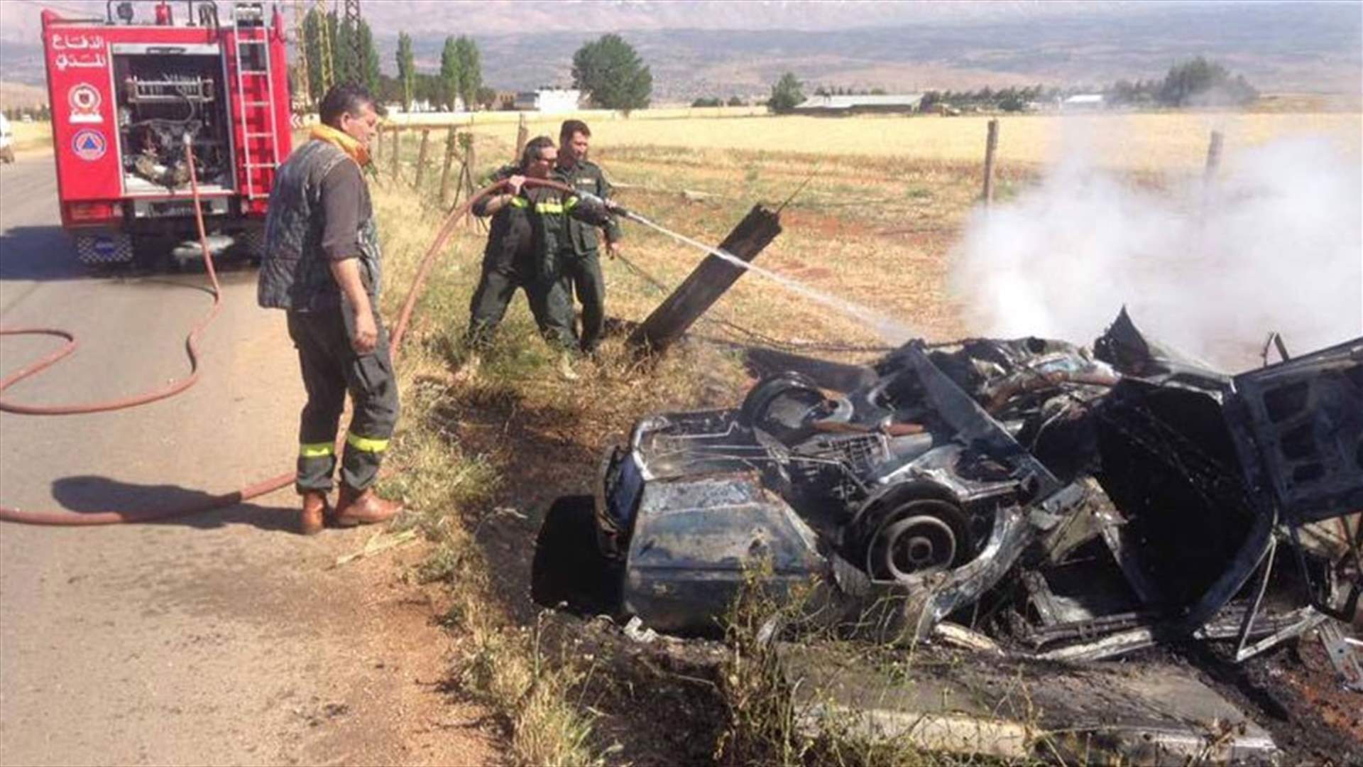 بالصور...حادث سير مروع على طريق ايعات - دير الاحمر