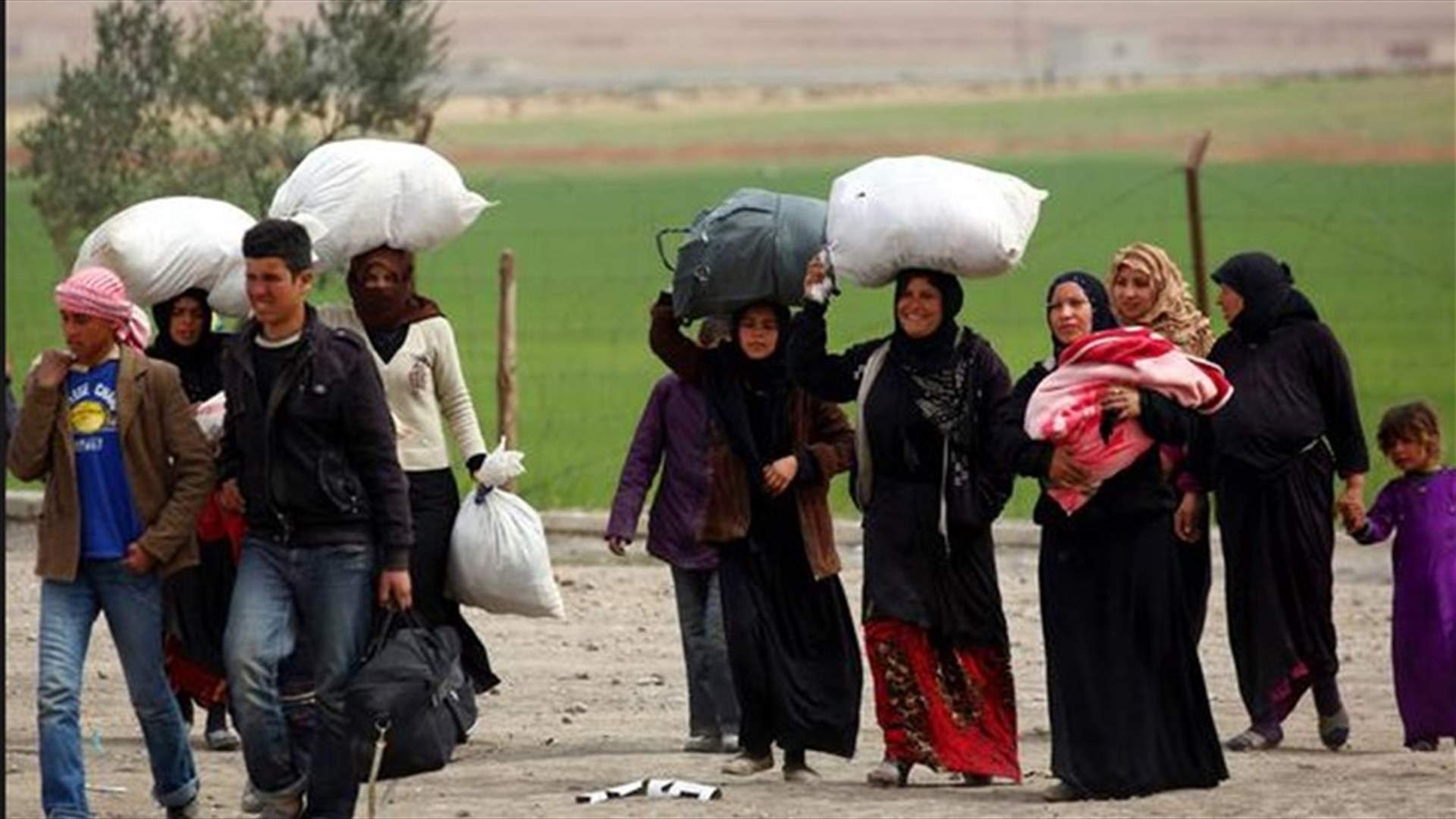 نحو مئتي الف شخص غادروا الرقة السورية
