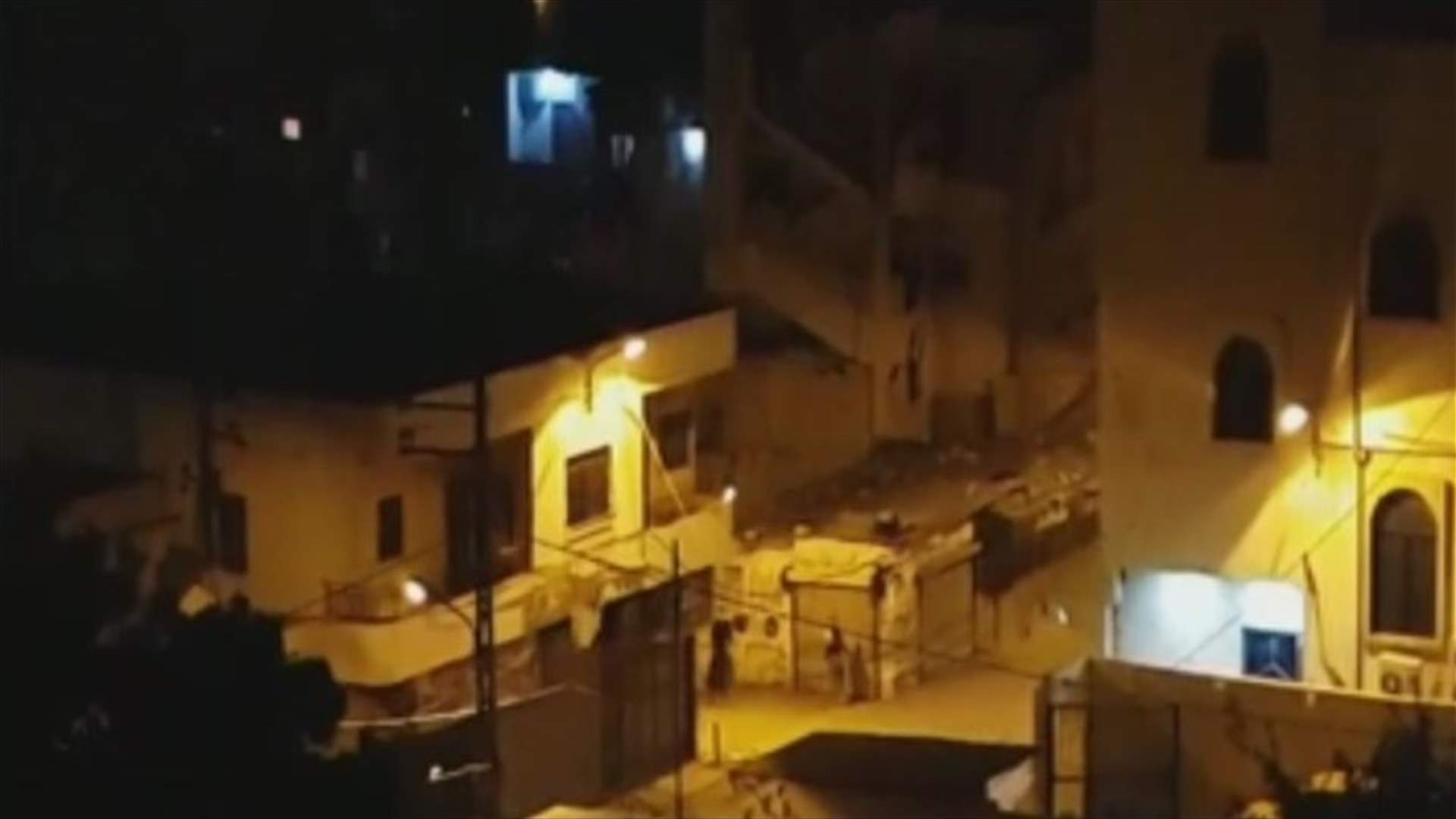 الأمن مهتز في المخيمات الفلسطينية