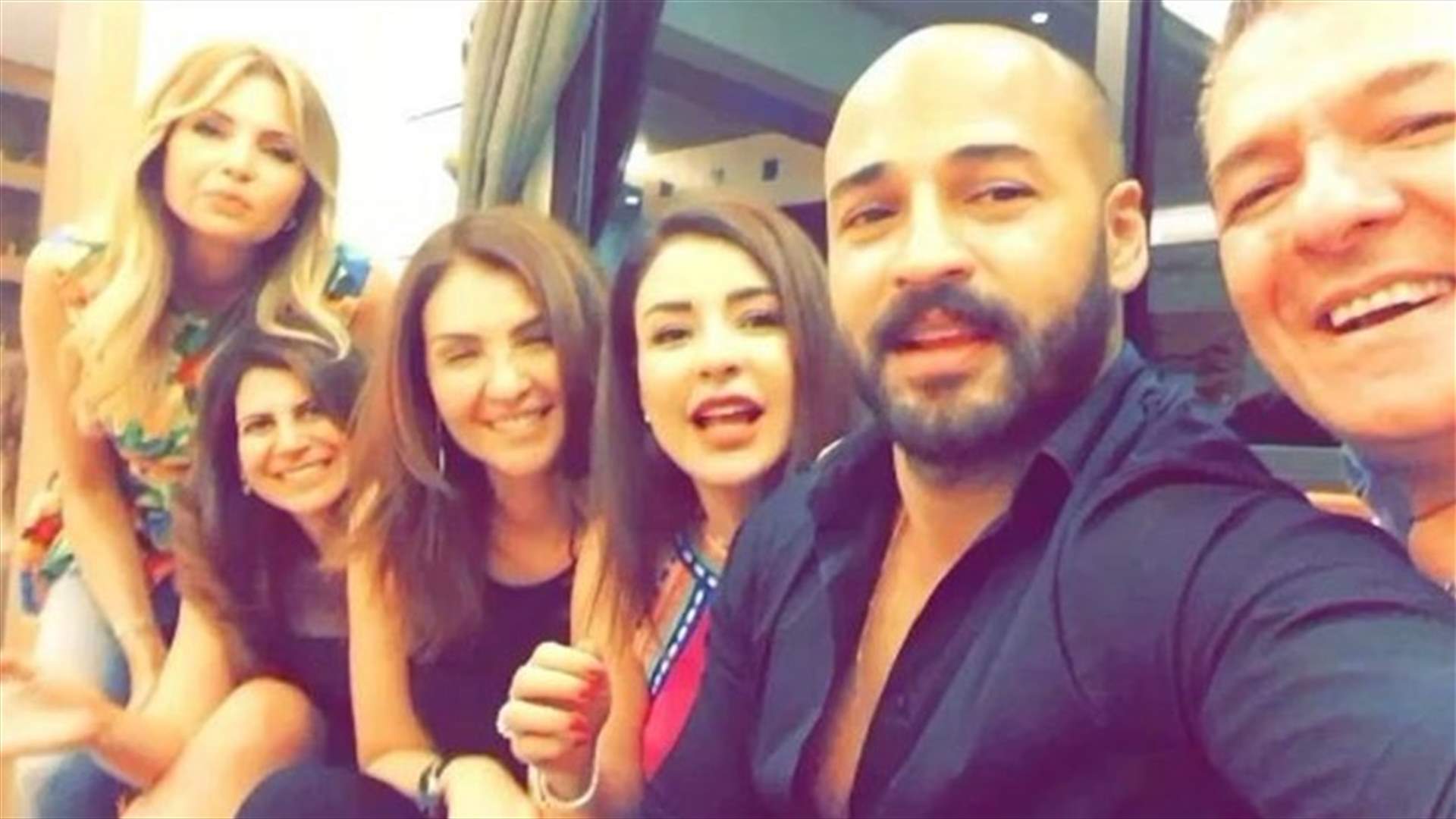 بالفيديو: النجوم يغنّون تتر "كاراميل" على طريقتهم