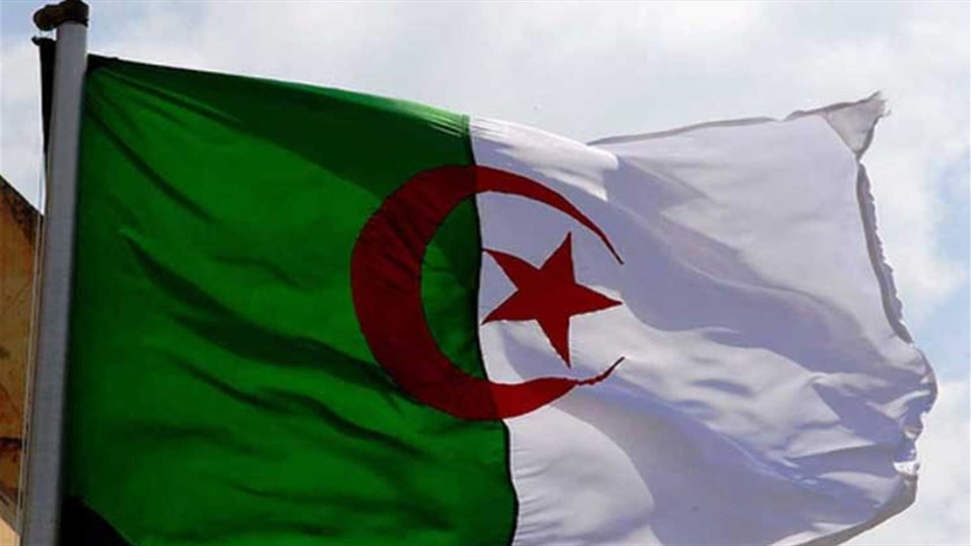 الجزائر تدعو دول الخليج الى الحوار واحترام مبدأ حسن الجوار