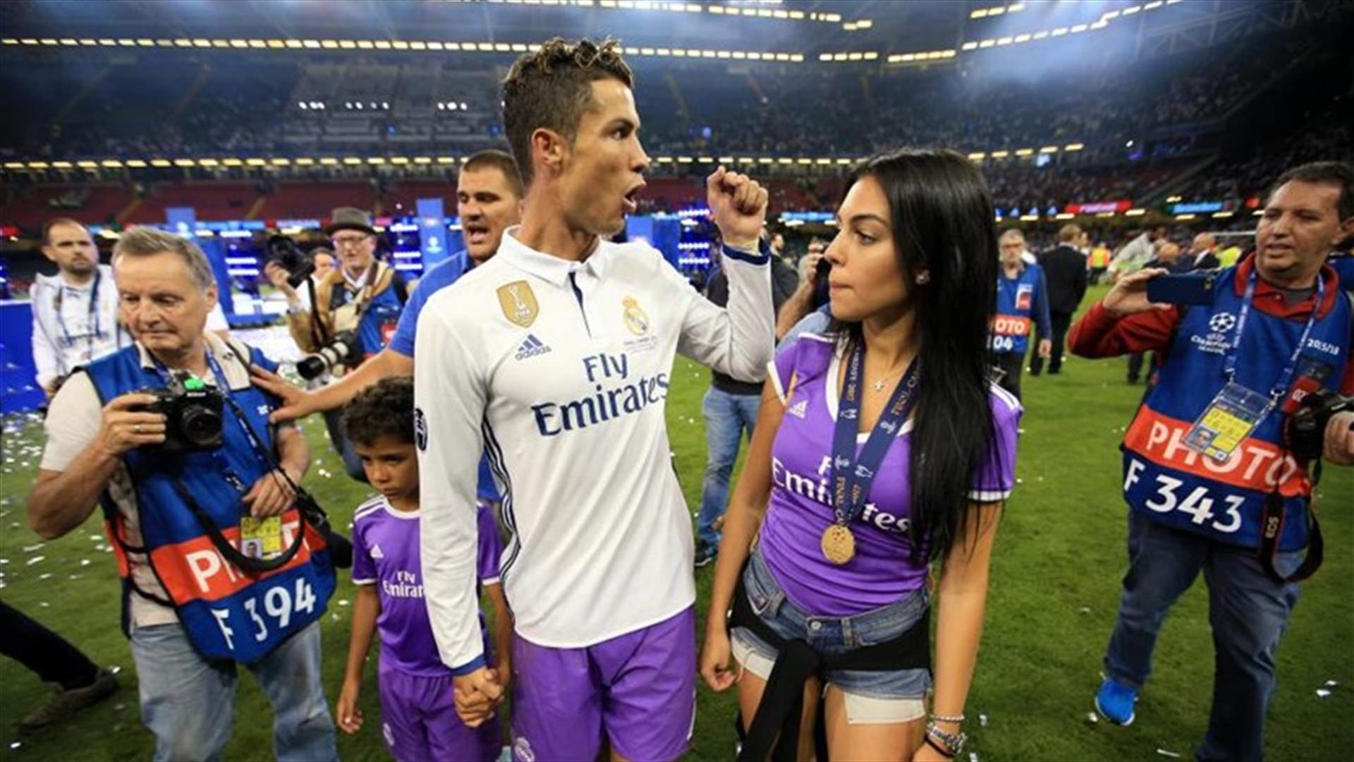 بالفيديو - بعد انتصار ريال مدريد... هكذا احتفل كريستيانو رونالدو مع حبيبته على متن طائرته الخاصة!