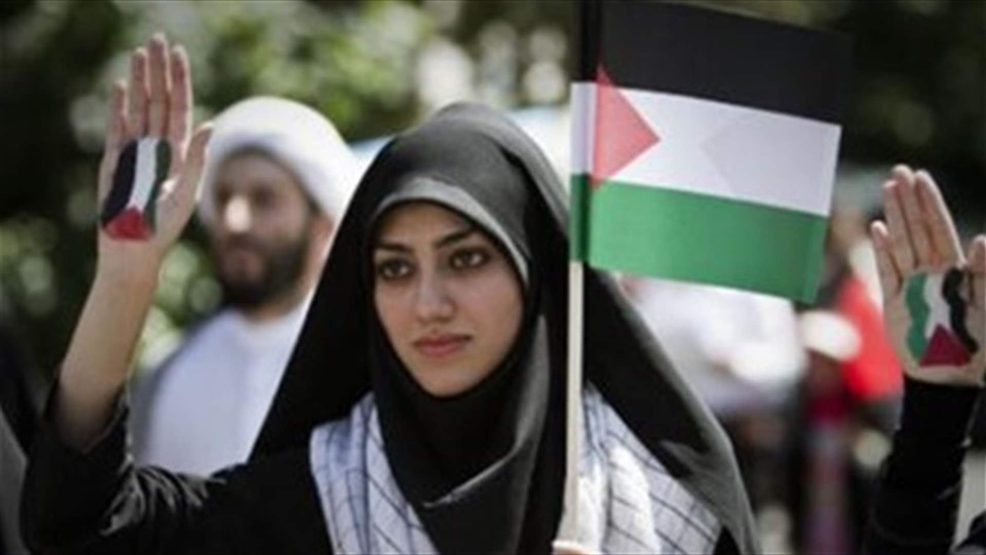 Iranians chant "Death to Israel", burn Islamic State's flag at rallies - TV