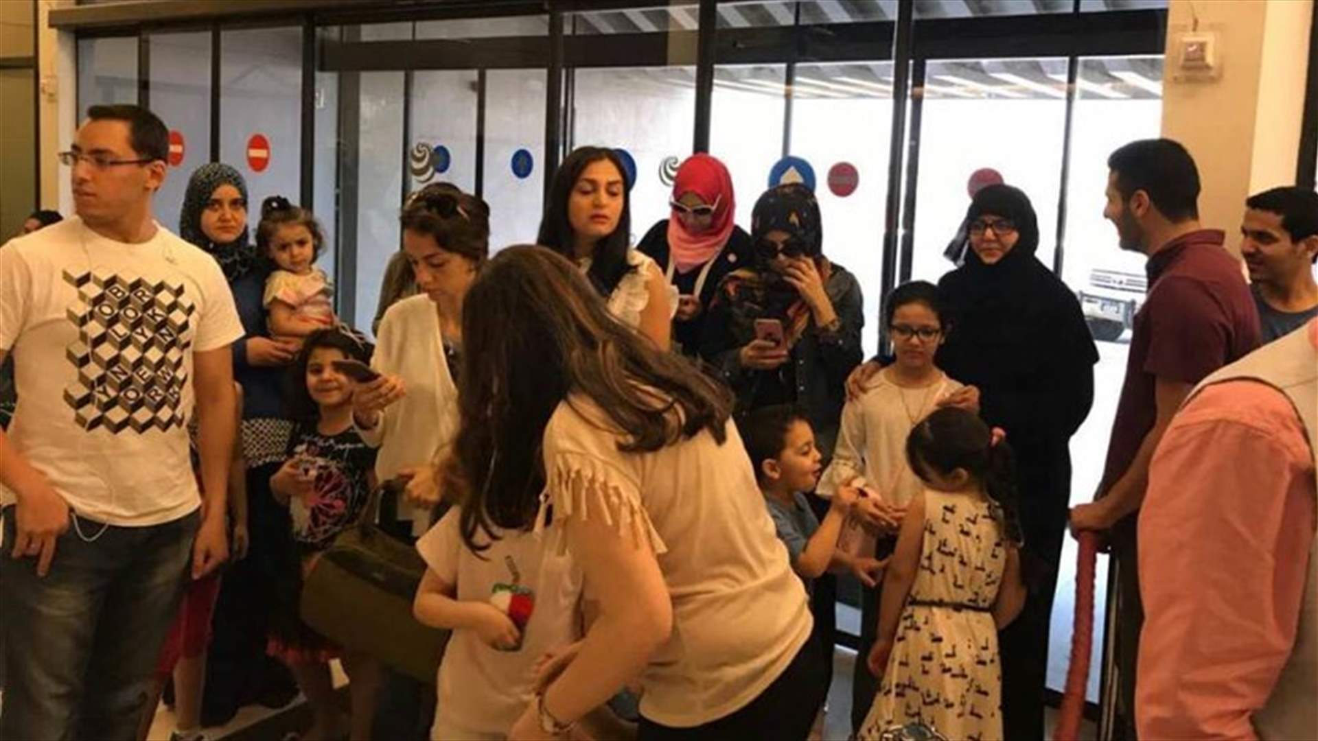 تأمين طائرة لنقل اللبنانيين العالقين في الكويت الى لبنان