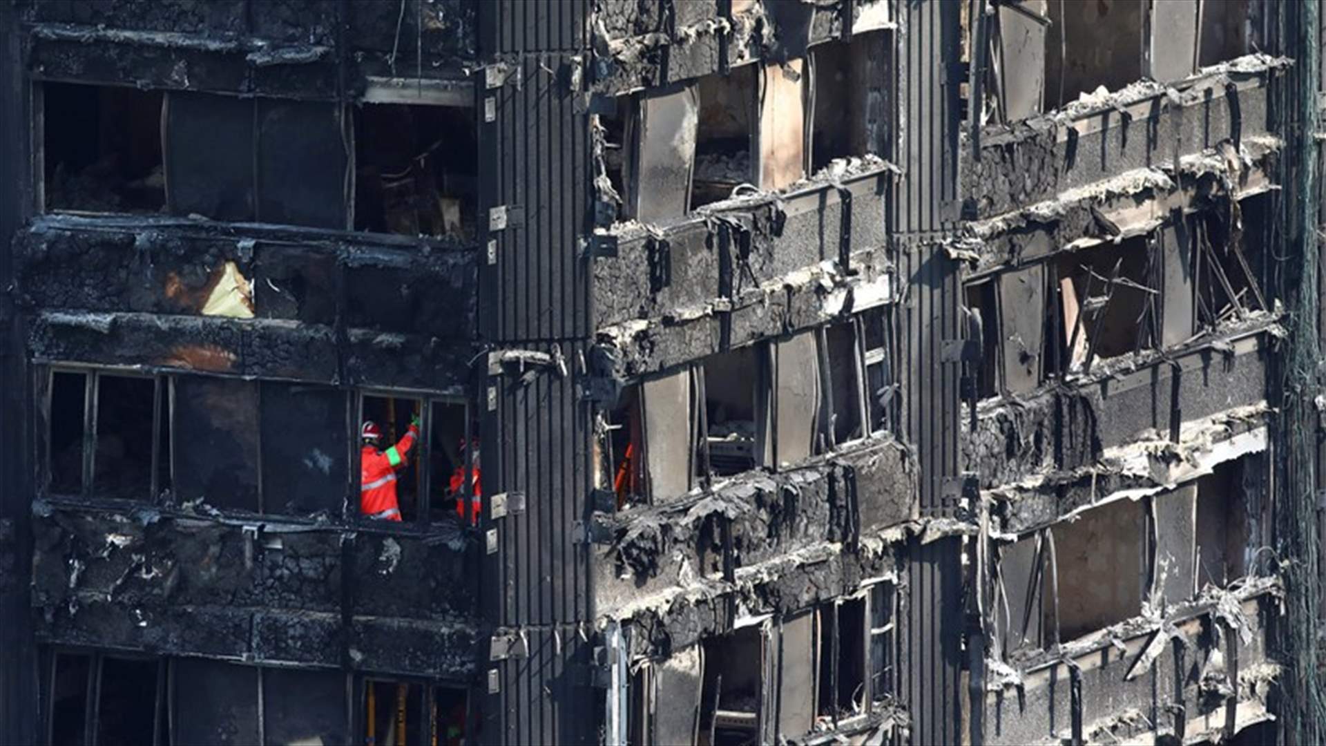 بعد حريق برج لندن... &quot;اخلاء فوري&quot; لخمسة ابراج سكنية خشية اندلاع حرائق