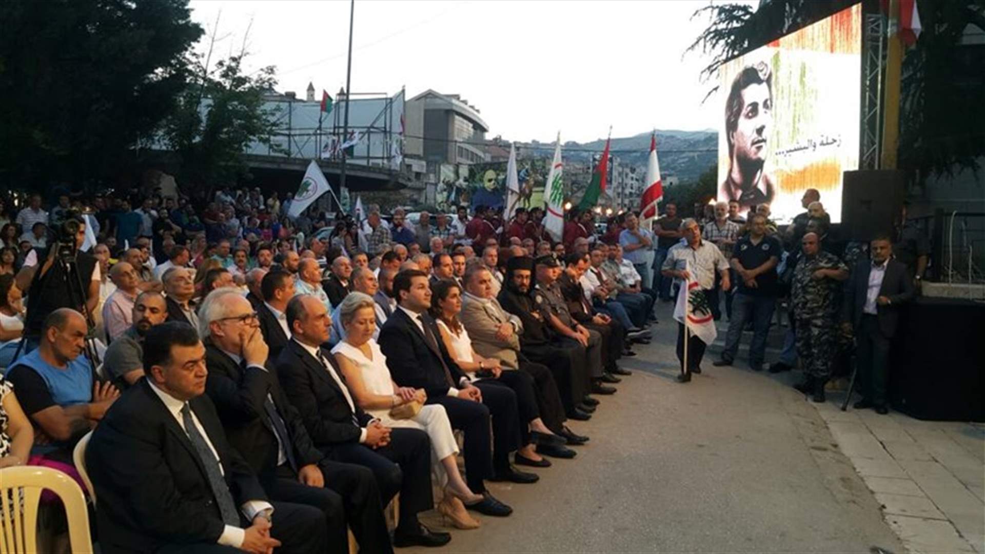 اسم الرئيس بشير الجميل يرتفع في زحلة