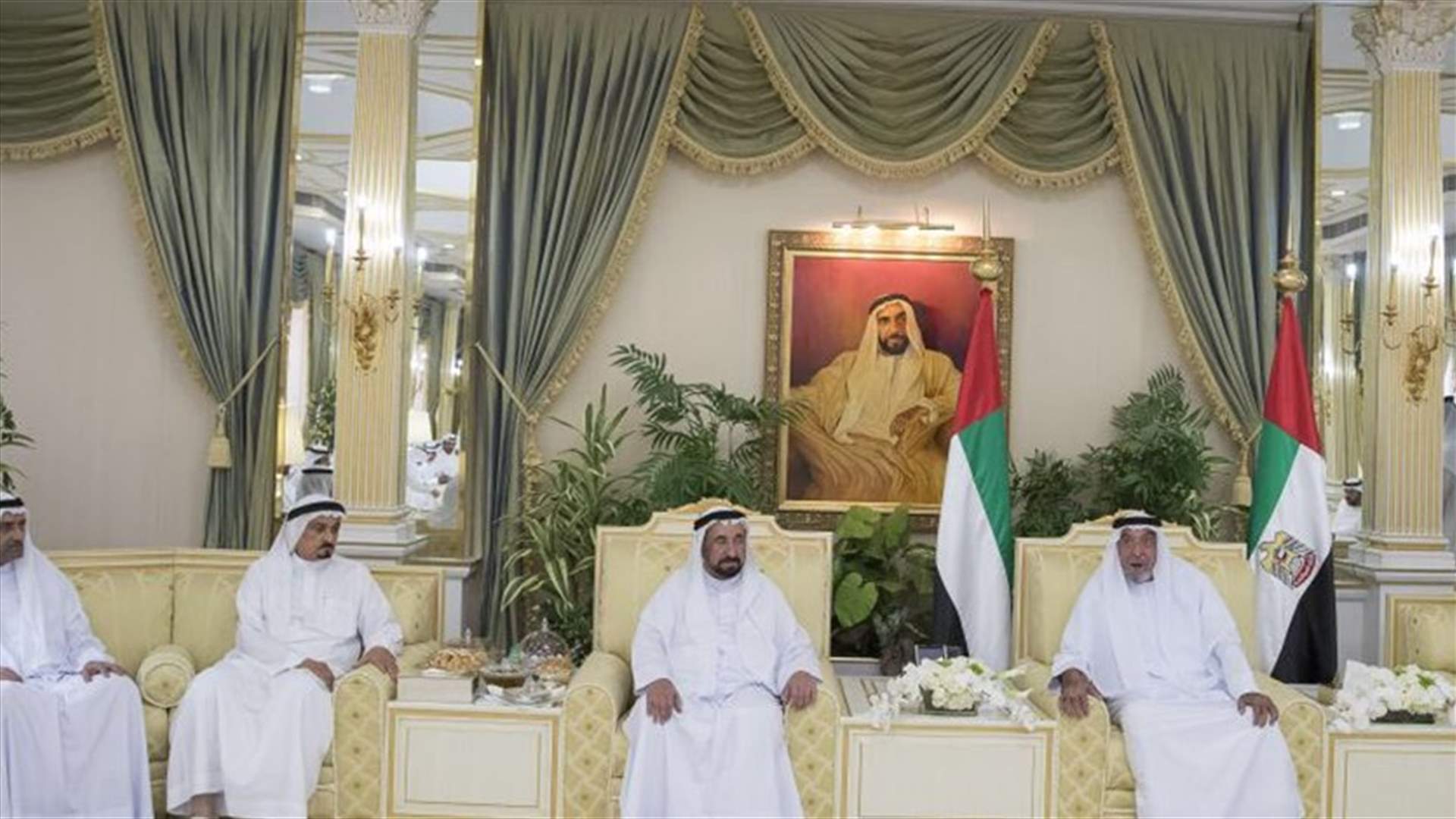 الرئيس الاماراتي يظهر علنا للمرة الاولى منذ 2014