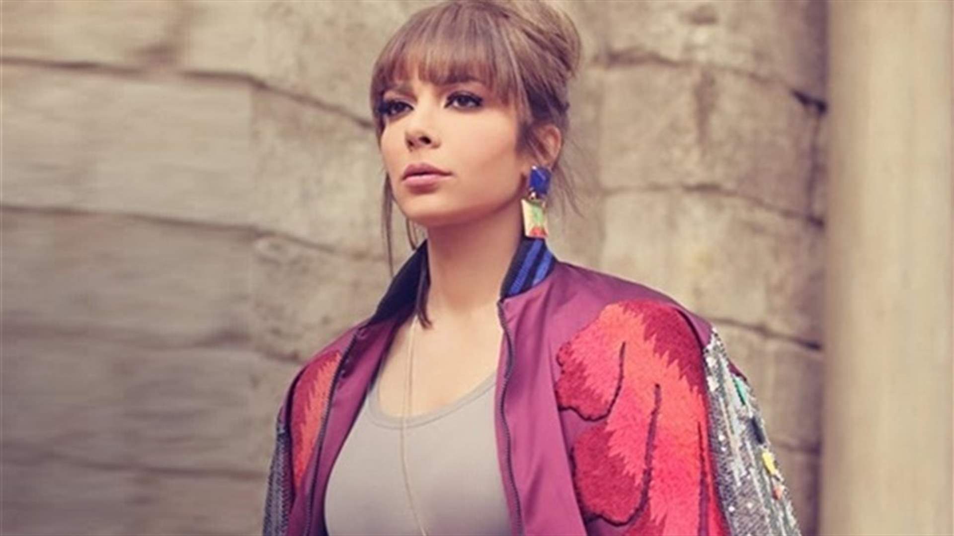 بالفيديو: لحظة وصول أصالة إلى القاهرة.. هكذا خرجت