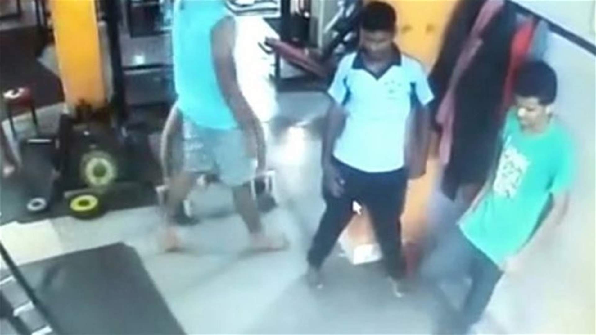 توفي في النادي الرياضي... إليكم الفيديو الصادم