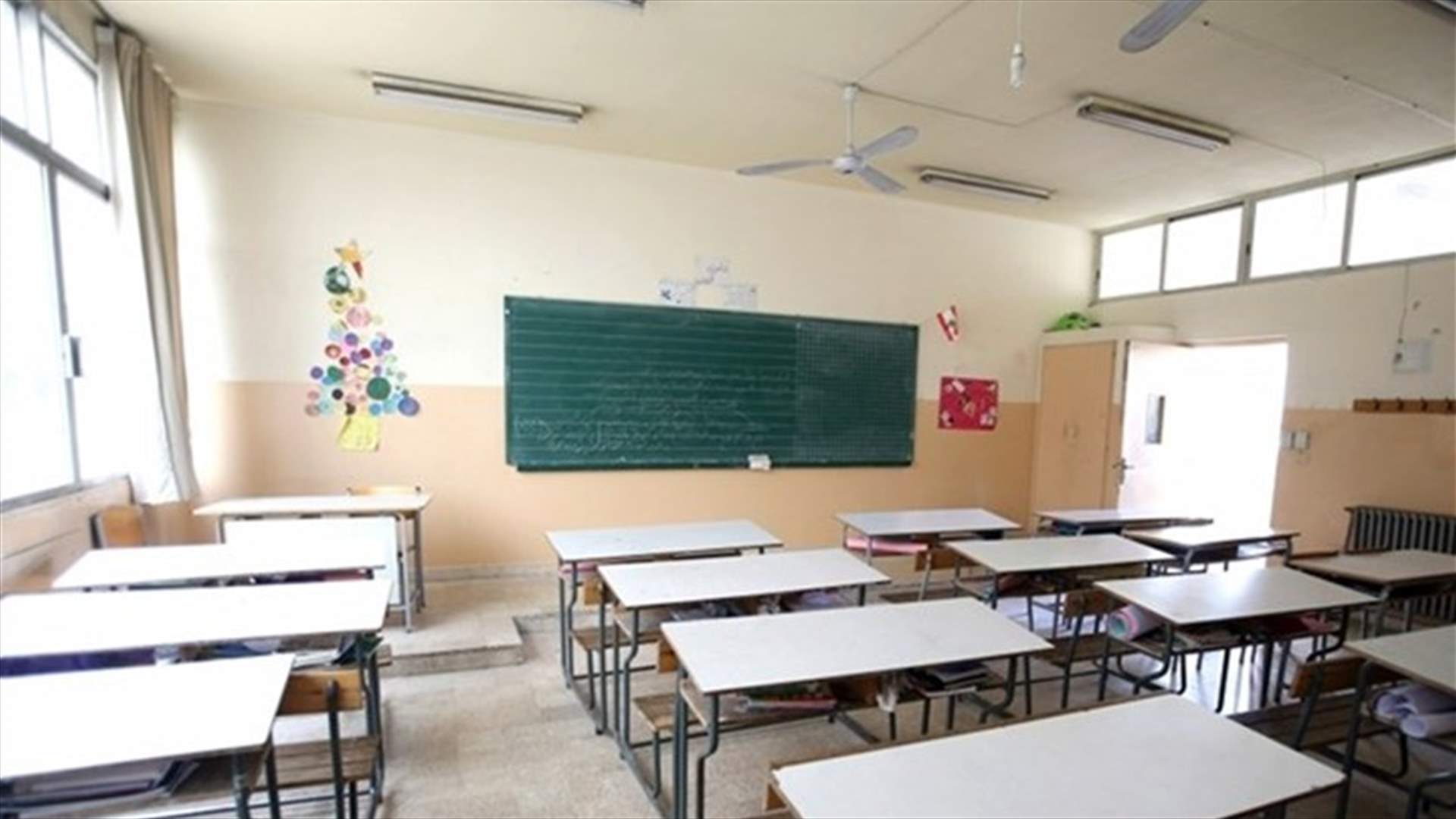الى طلاب الشهادة المتوسطة: هكذا تحصلون على نتائج الإمتحانات الرسمية غدا