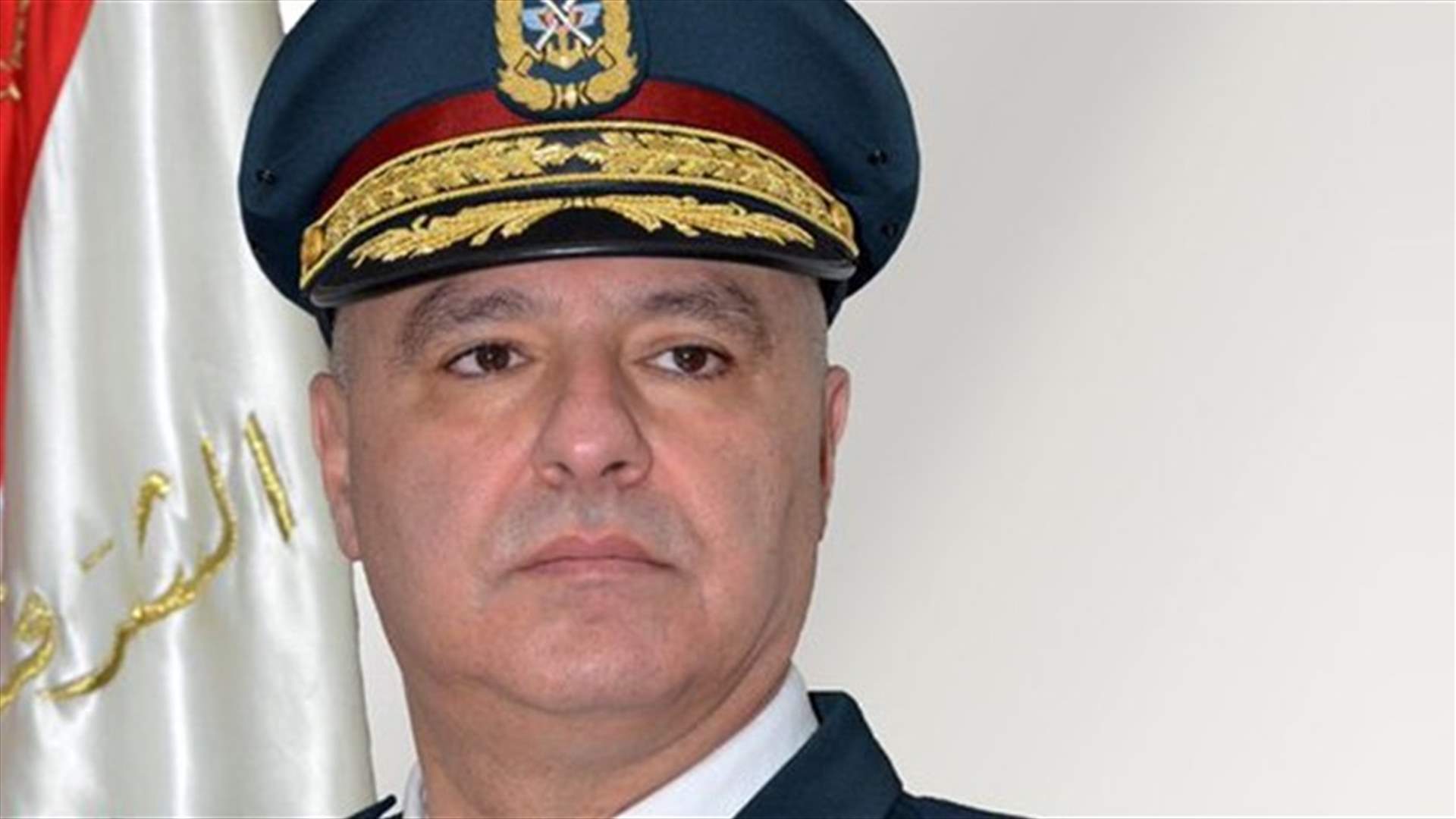 قائد الجيش تفقد العسكريين الجرحى