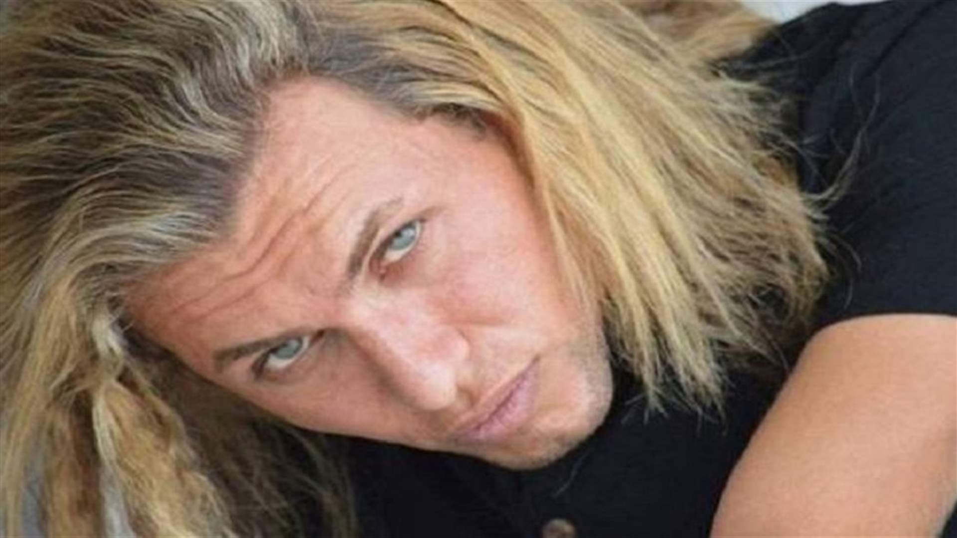 بالصور - مقتل فنان عراقي بطريقة وحشية... بسبب مظهره!
