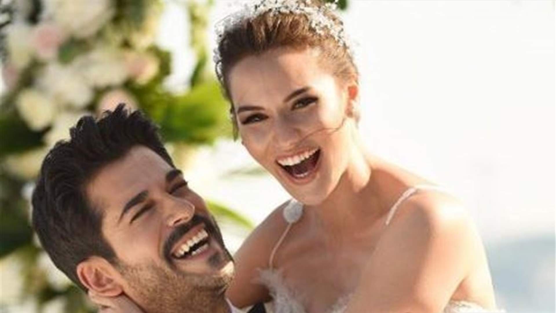 بعد صور زفافهما... بوراك وفهريّة يكتسحان انستغرام بصور شهر العسل!