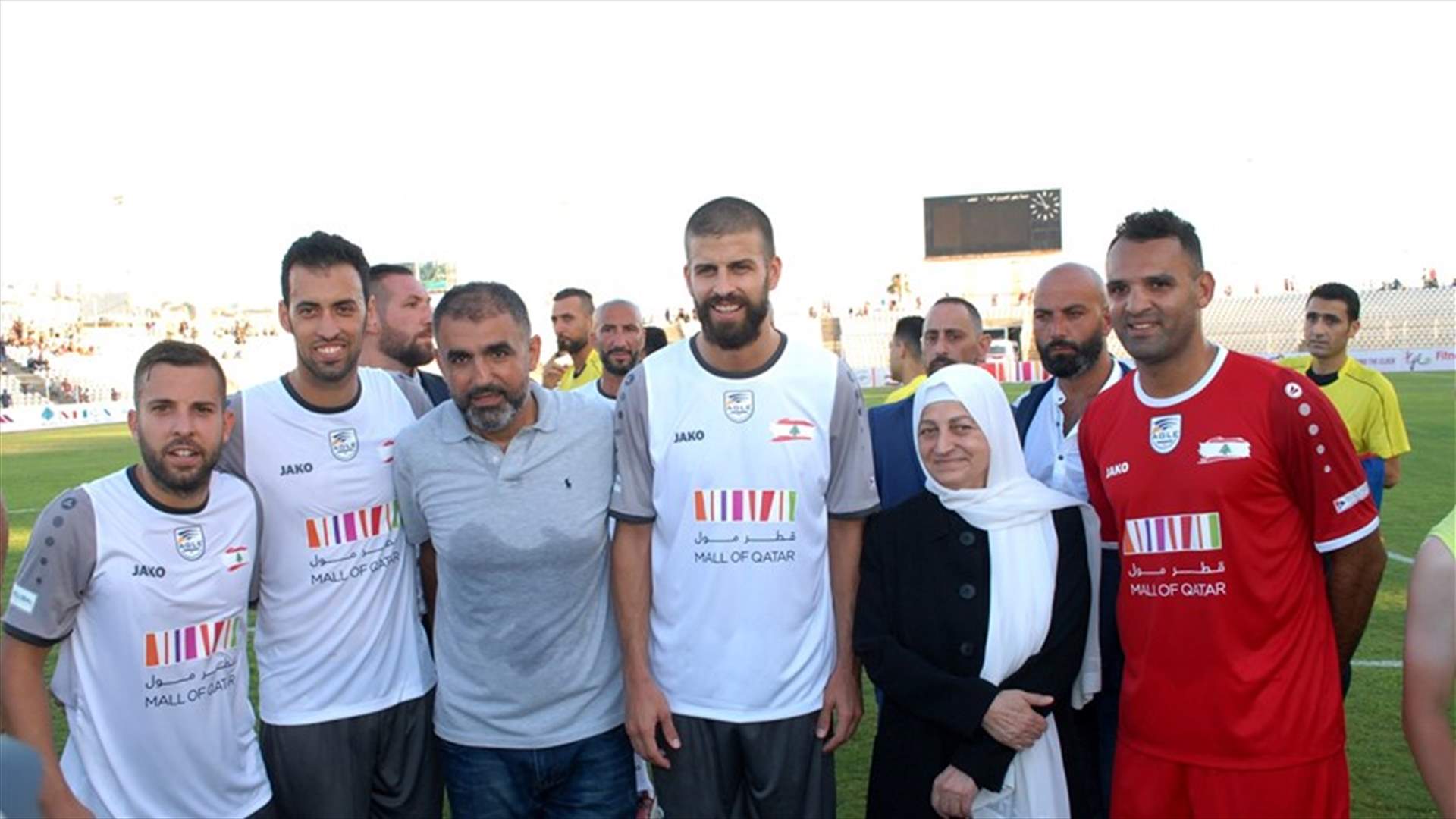 بالصورة - بهية الحريري بين بيكيه وعنتر