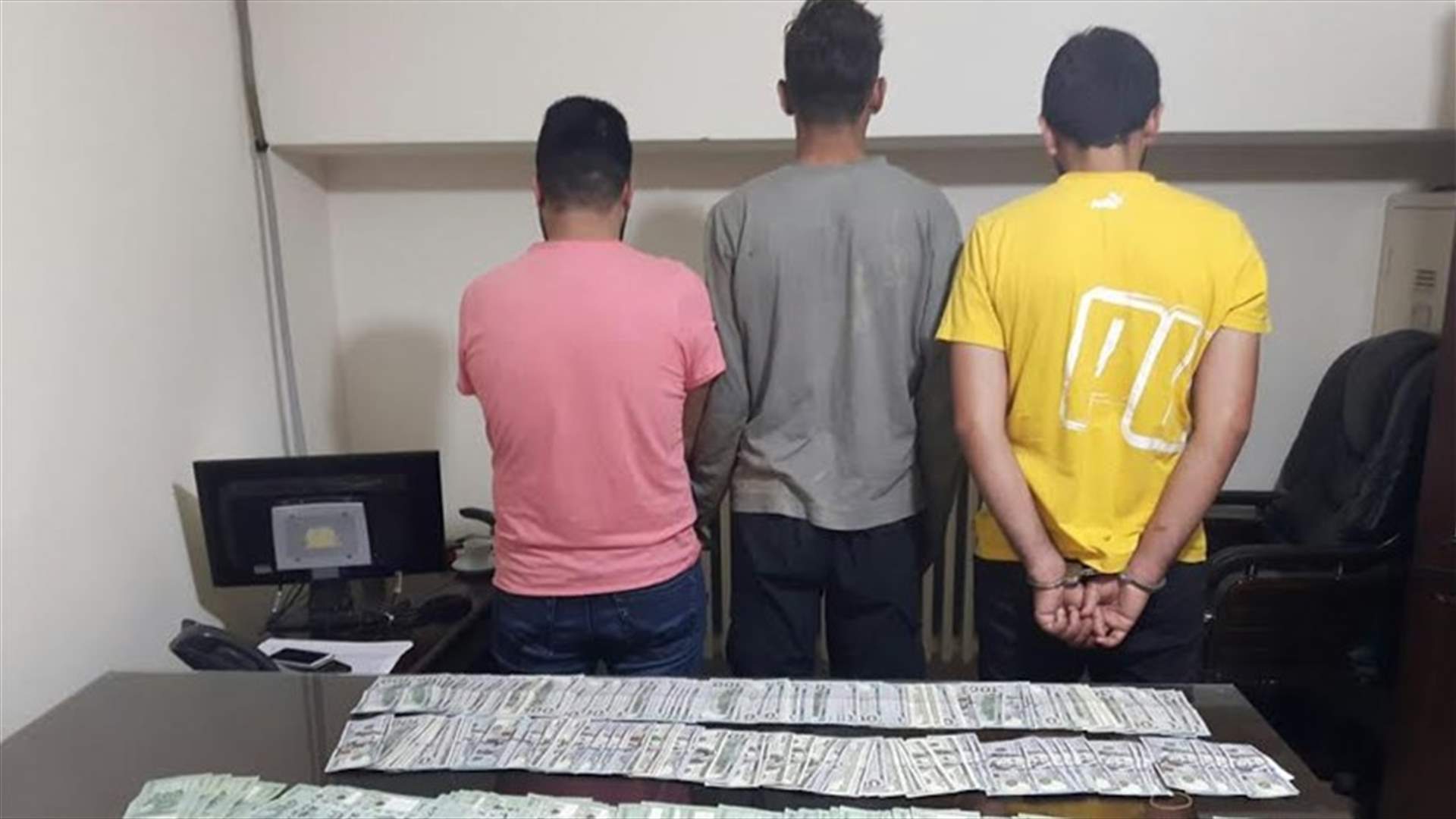مندوب مبيعات يسرق غلّة الشركة بالاتفاق مع آخرين