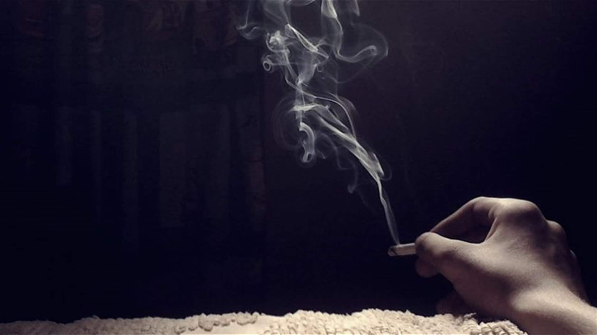 [PHOTOS] 6-year-old boy smokes cigarette in front of parents