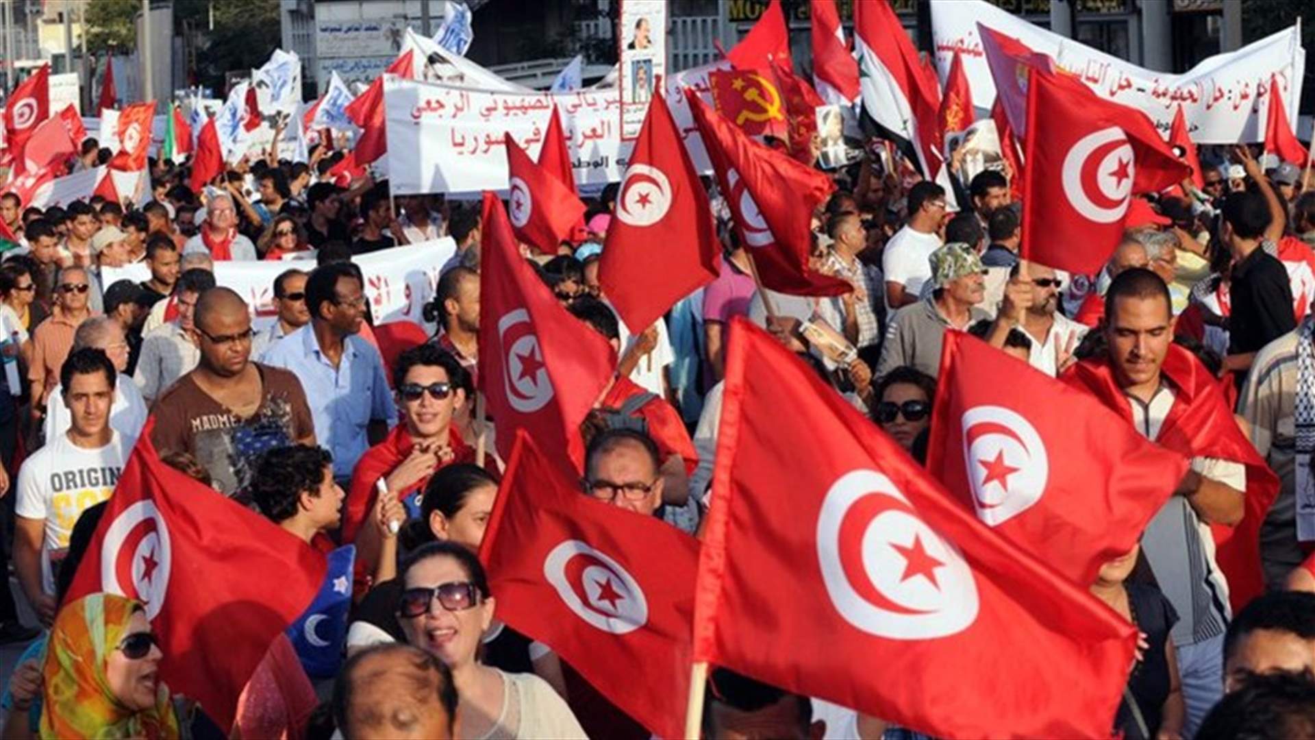 مئات الشرطيين يتظاهرون في تونس...فما هي مطالبهم؟