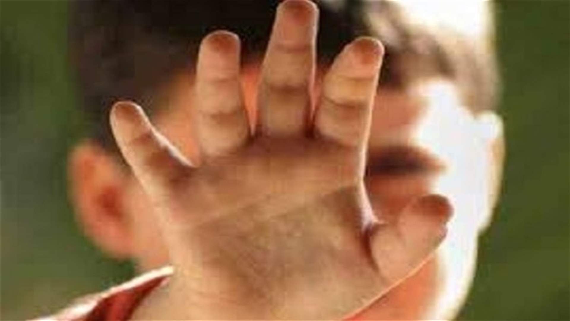 اغتصب طفلا ثم ذبحه وتركه في منزل مهجور