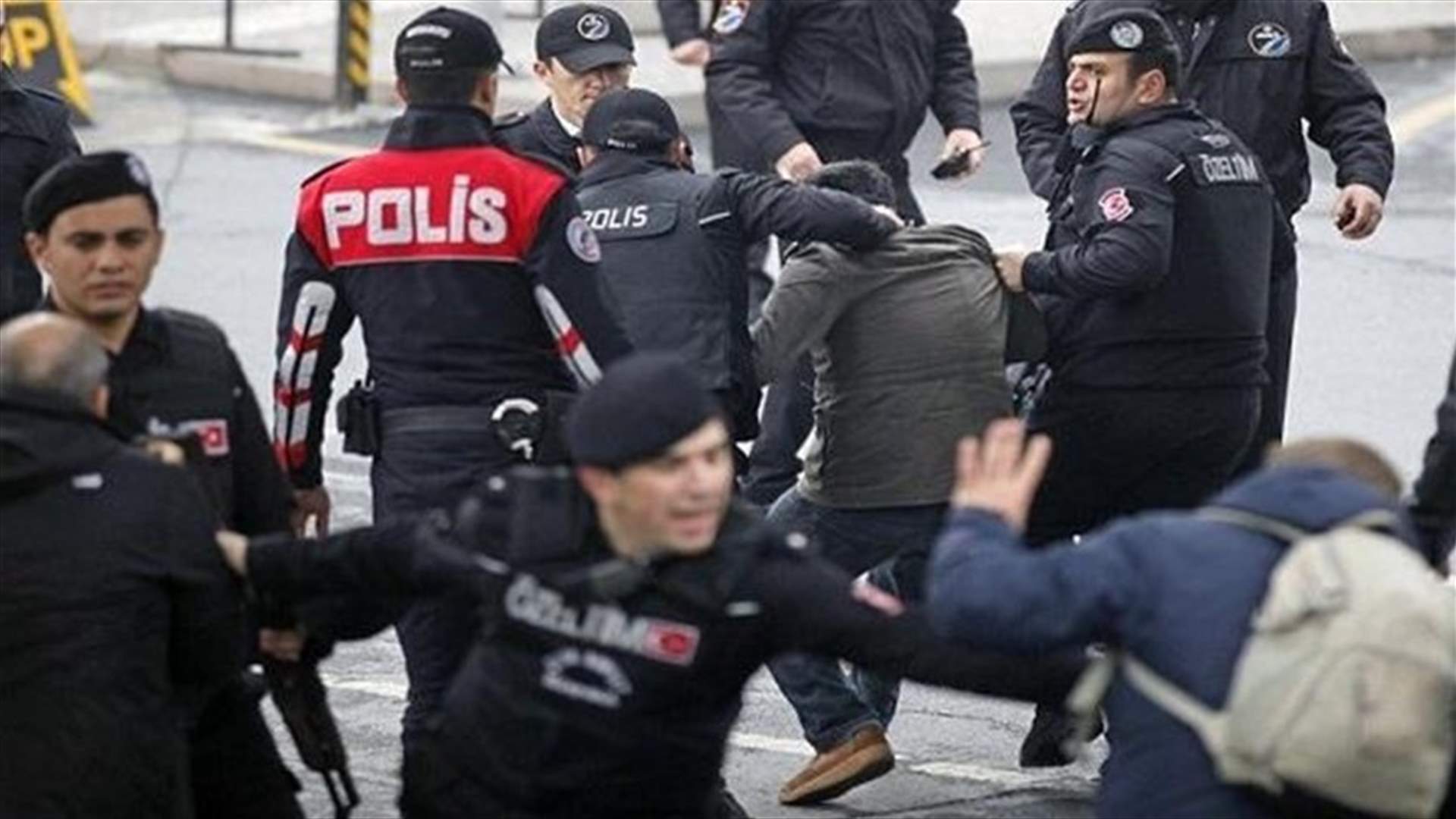 Turkish police kill five in raid on Islamic State cell