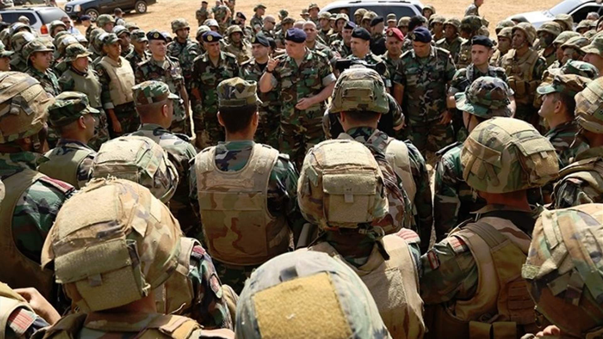 قائد الجيش: التدريب انعكس على المهمات الدفاعية في مواجهة الارهاب