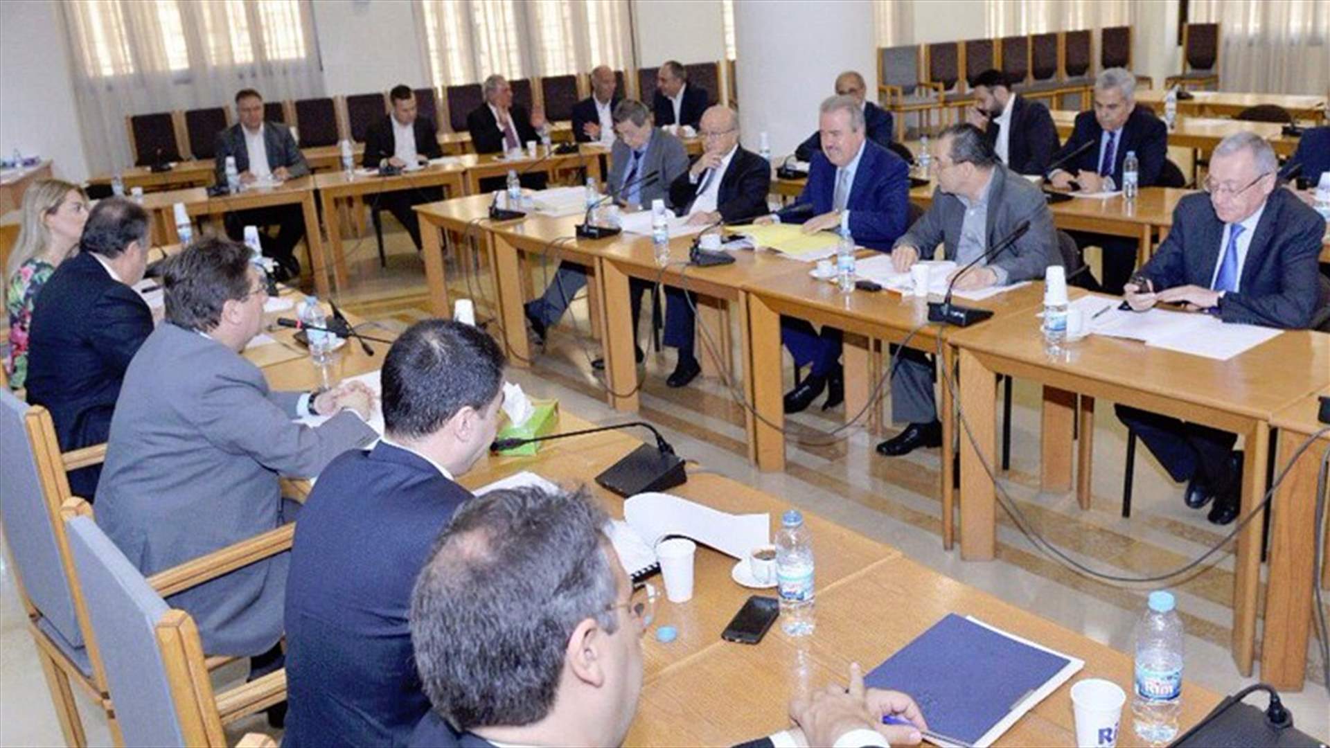 اقرار موازنة "الطاقة" وتعليق بند مركز الطاقة المتجددة