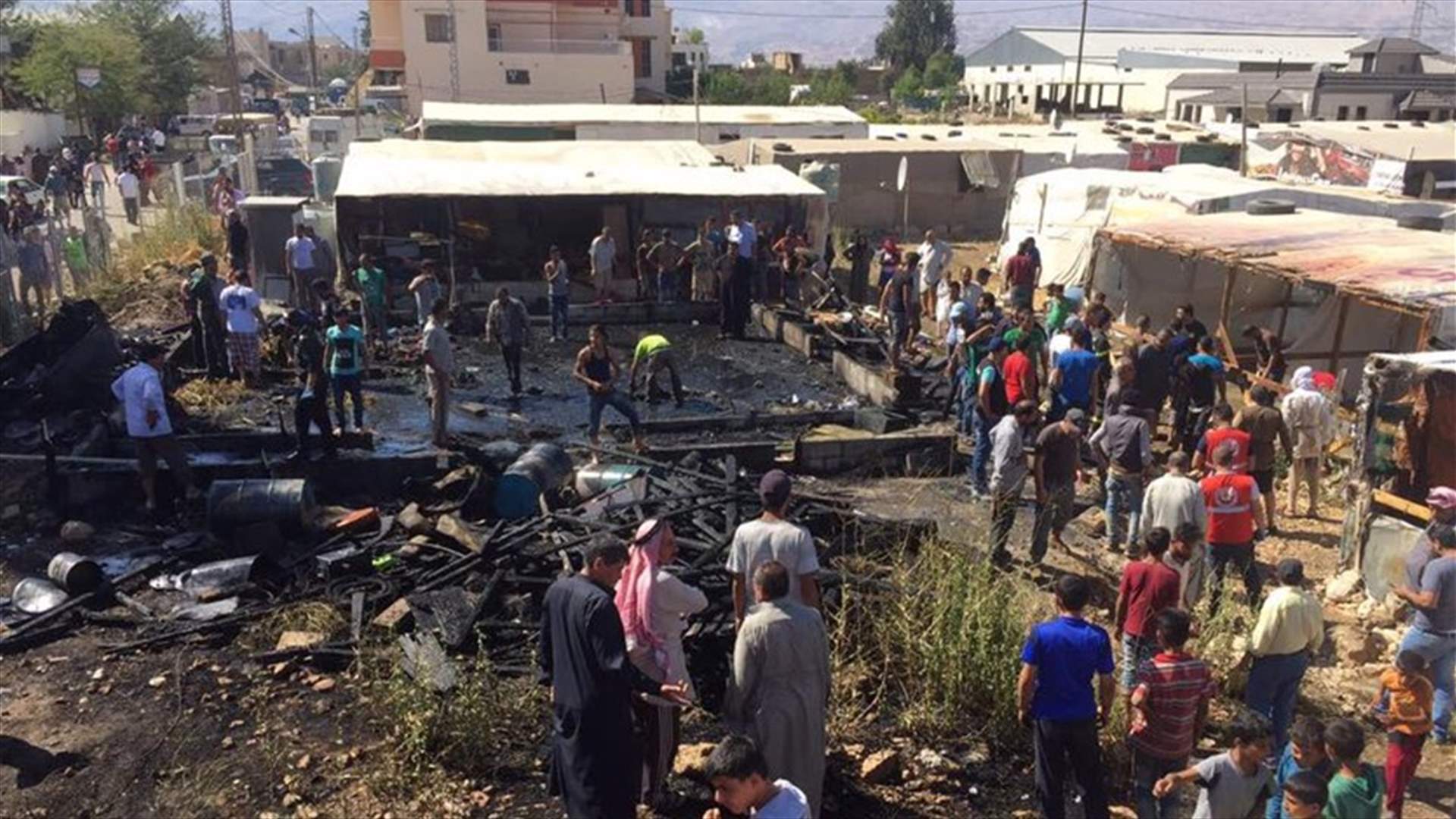 حريق في مخيم للنازحين في بر الياس