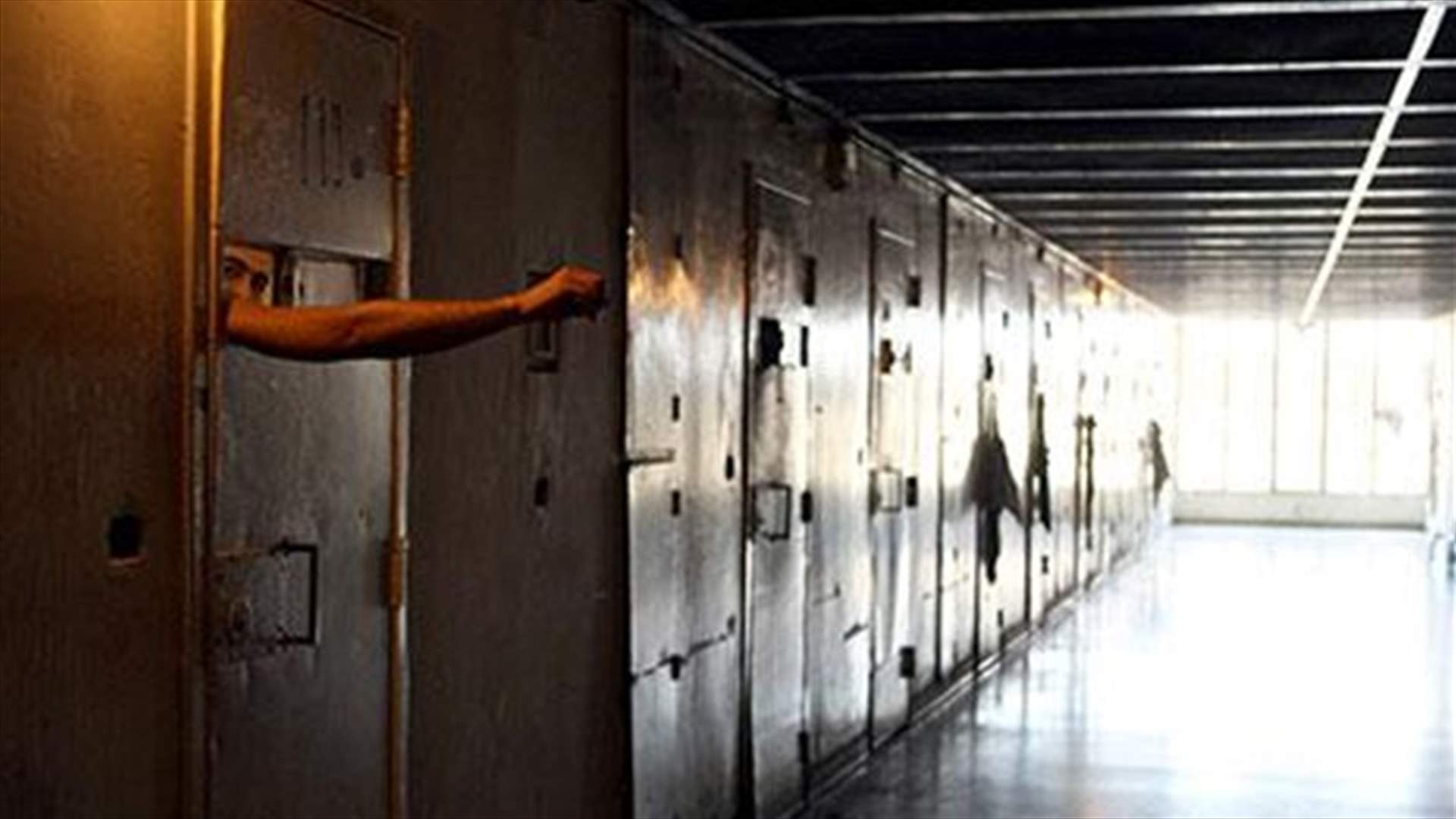 ماذا حصل في مبنى الإرهاب في رومية؟...السجناء يتحدثون عن انتقام