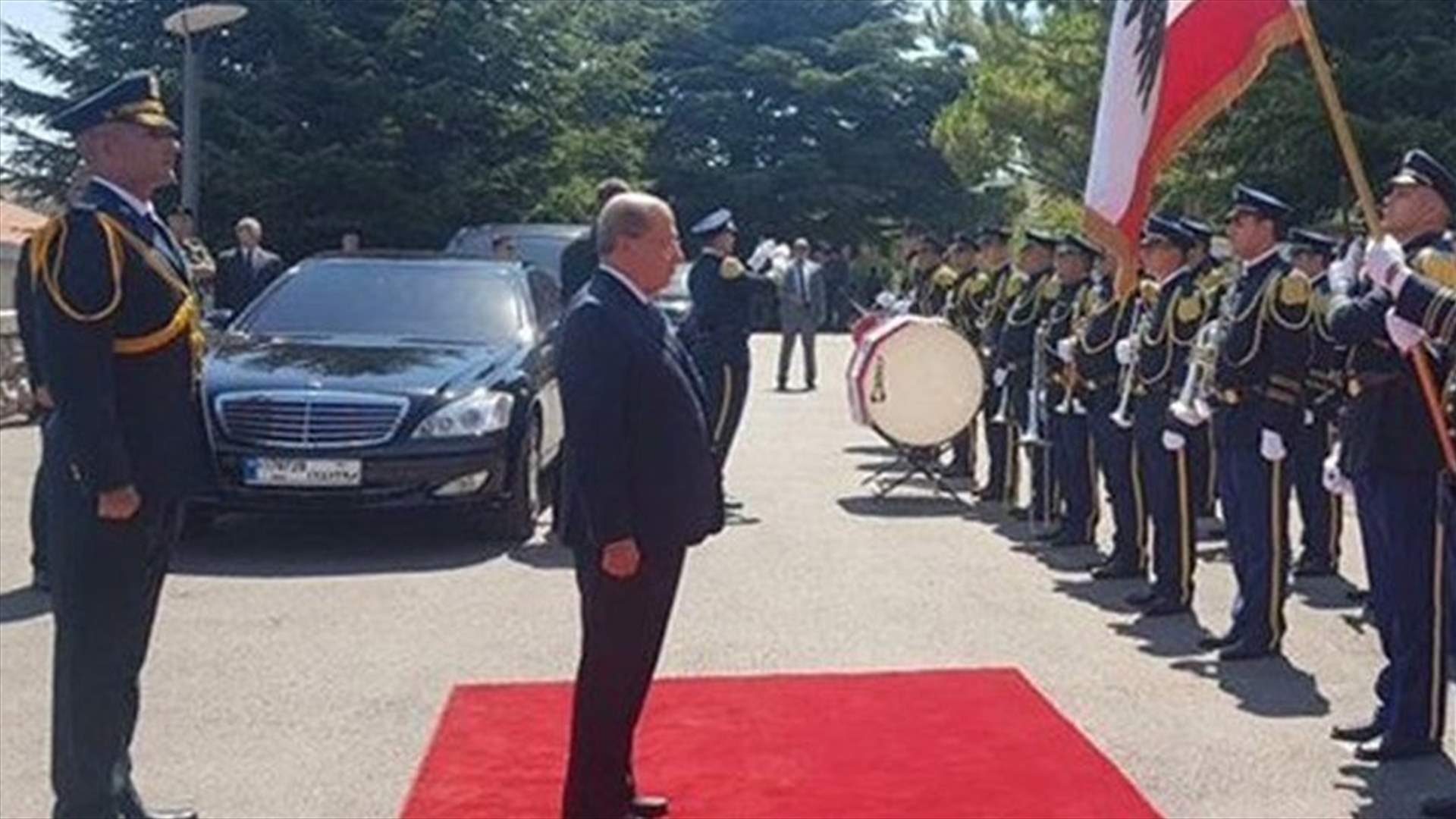 عون يشارك في قداس عيد مار شربل في عنايا...