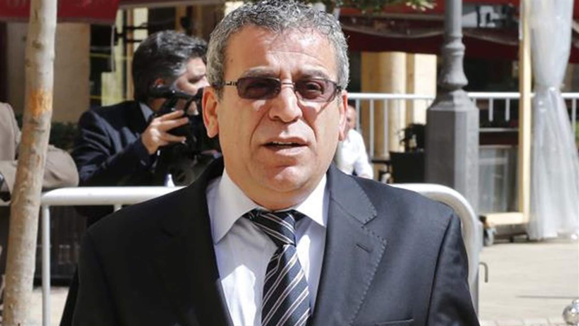 بزي: ممنوع وضع الشروط أمام الجيش