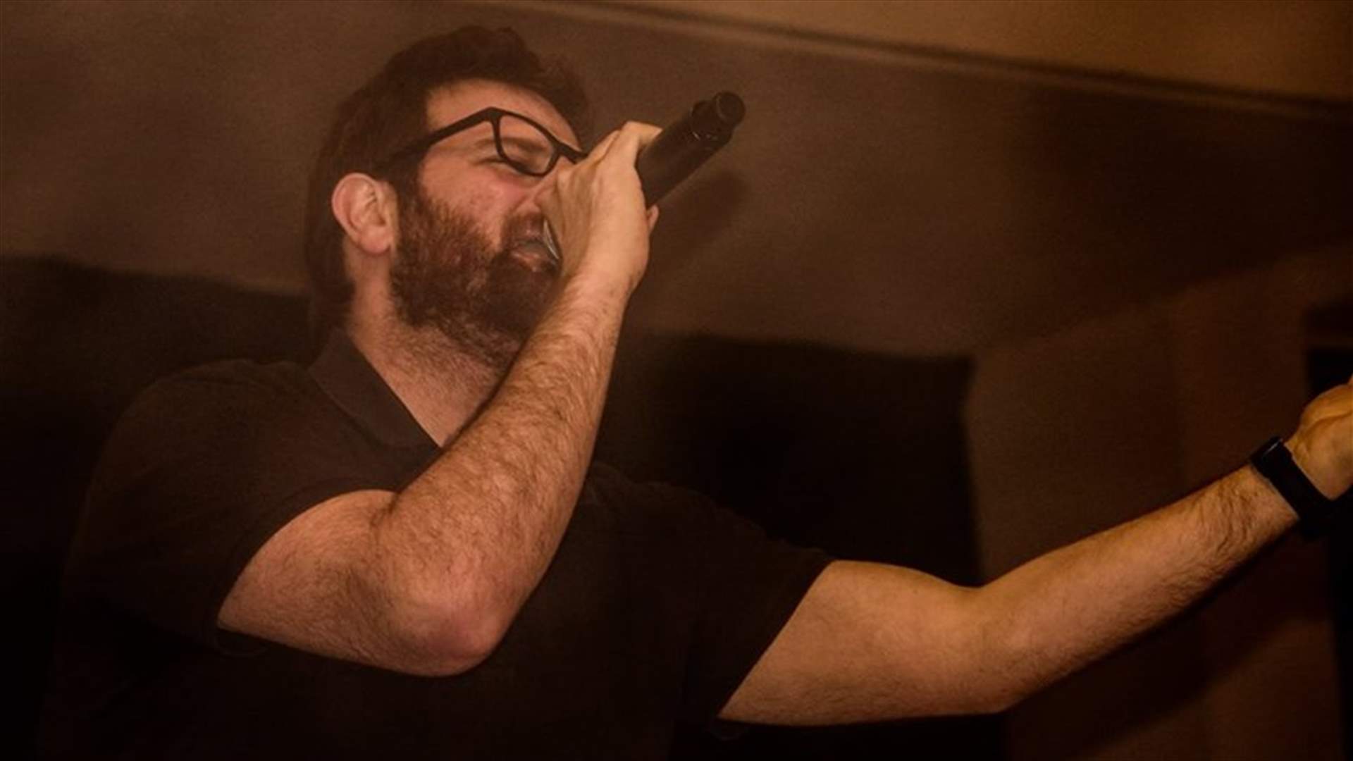 بالفيديو – فؤاد يمين يغني Despacito لكن ما علاقة البخل؟