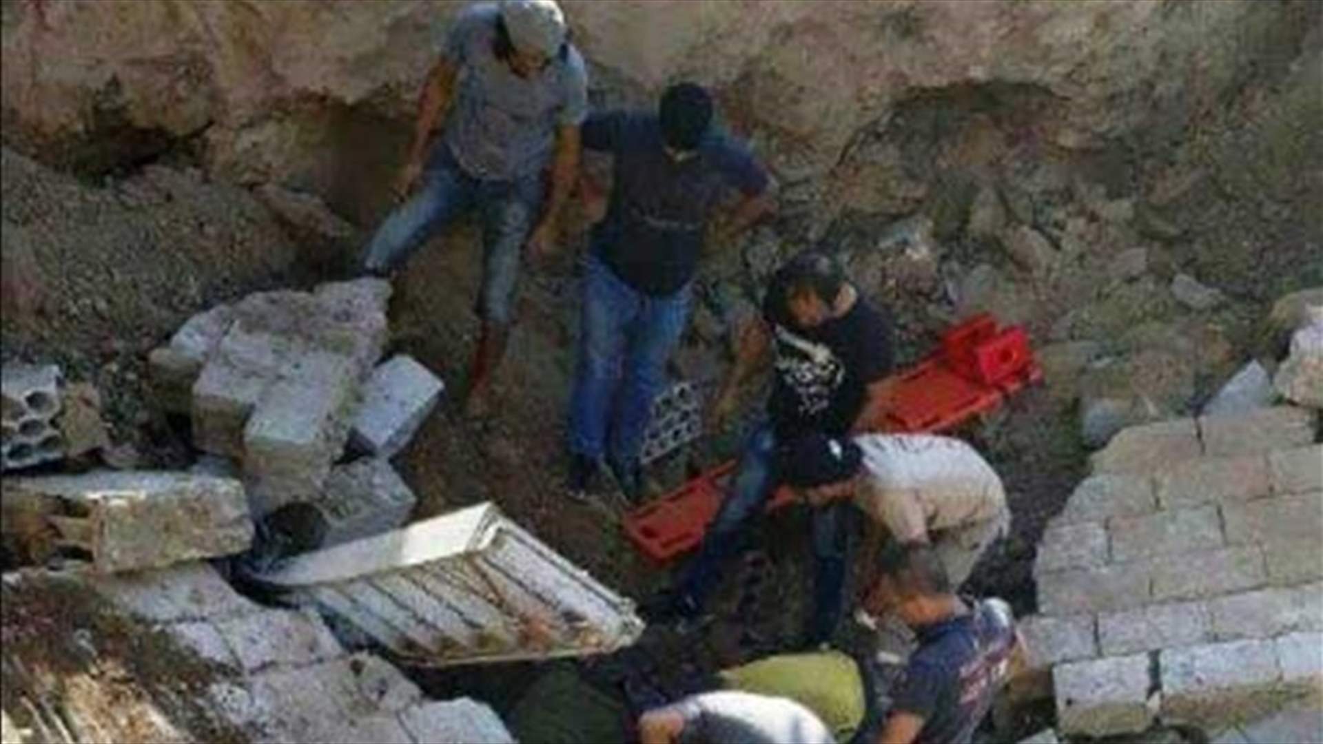 بالصورة - مقتل مواطن بانهيار حائط في الشهابية